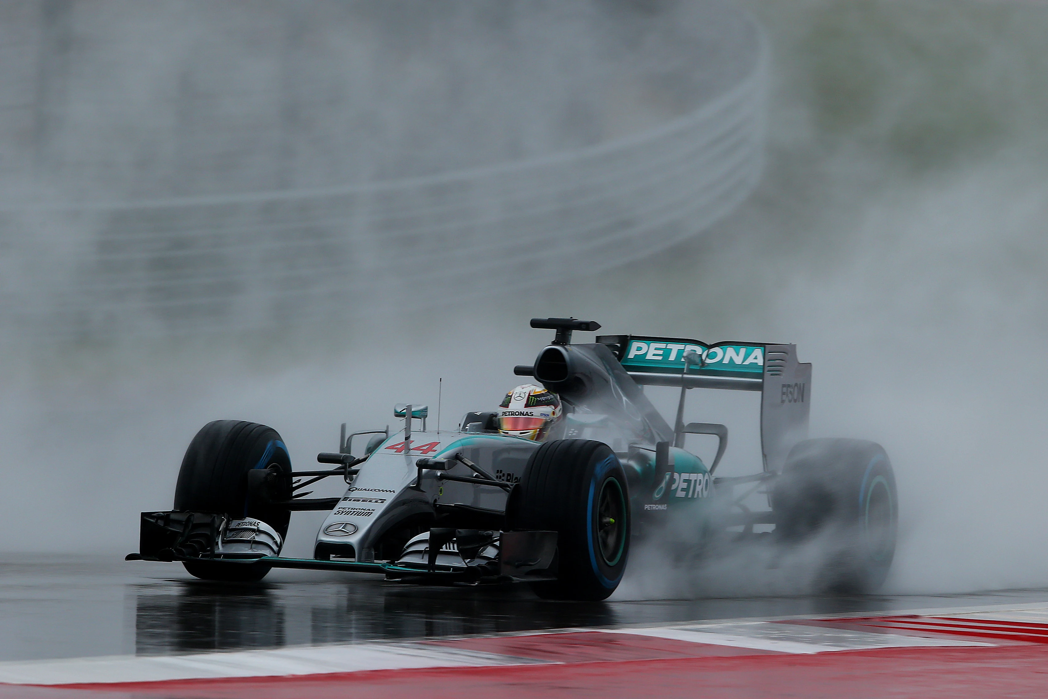 AUSTIN, TX - OCTOBER 24: Lewis Hamilton of Great Britain and Mercedes GP drives during final