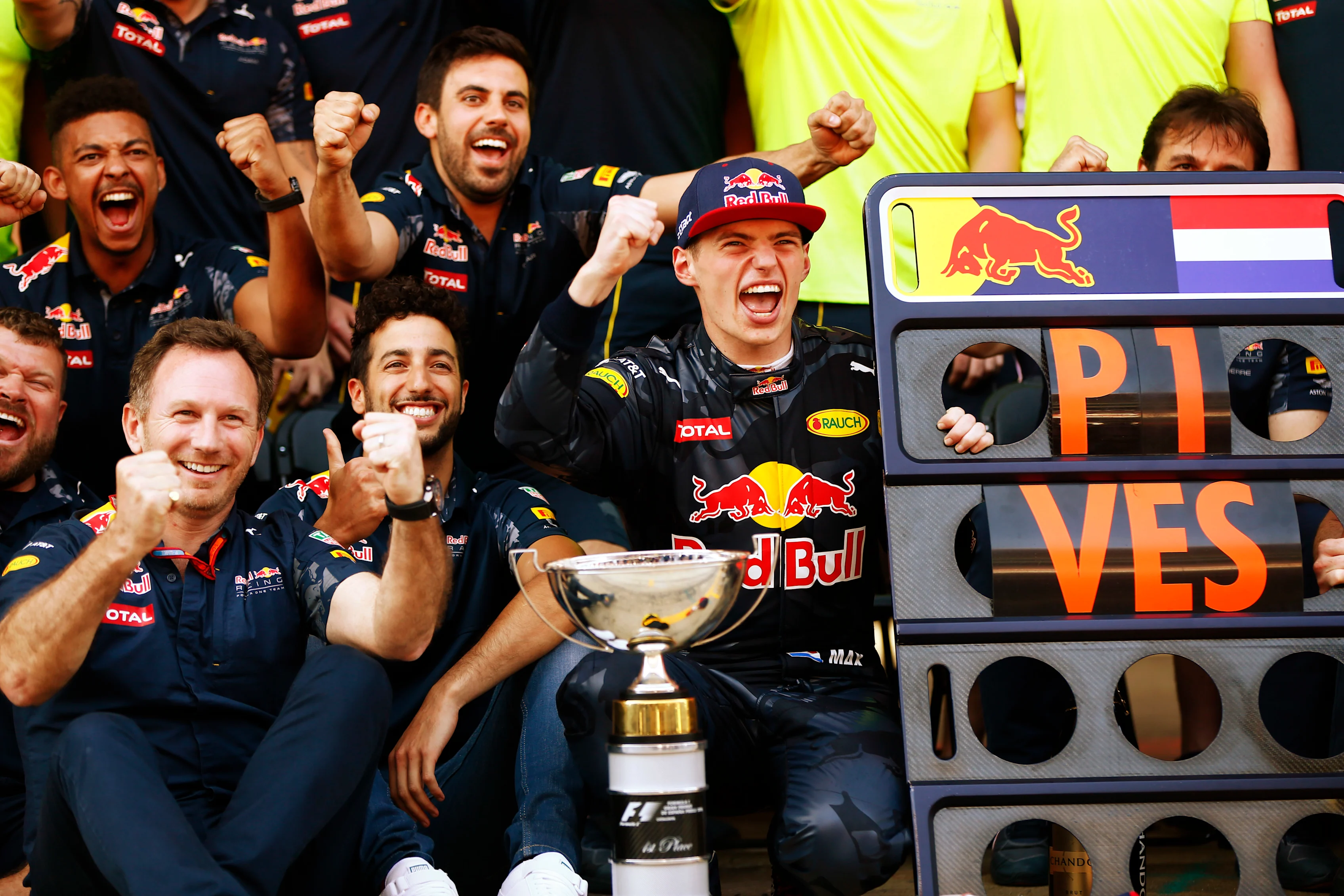 Circuit de Catalunya, Barcelona, Spain. Sunday 15 May 2016. Christian Horner, Team Principal, Red