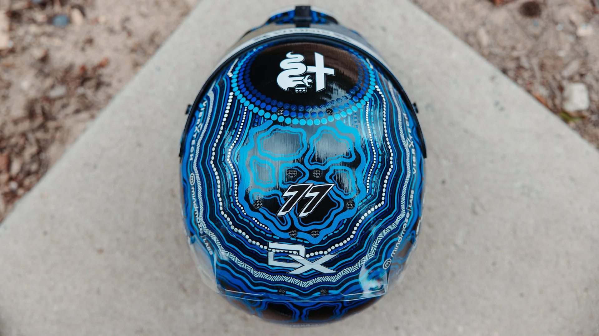 Valtteri Bottas's special Australian GP helmet