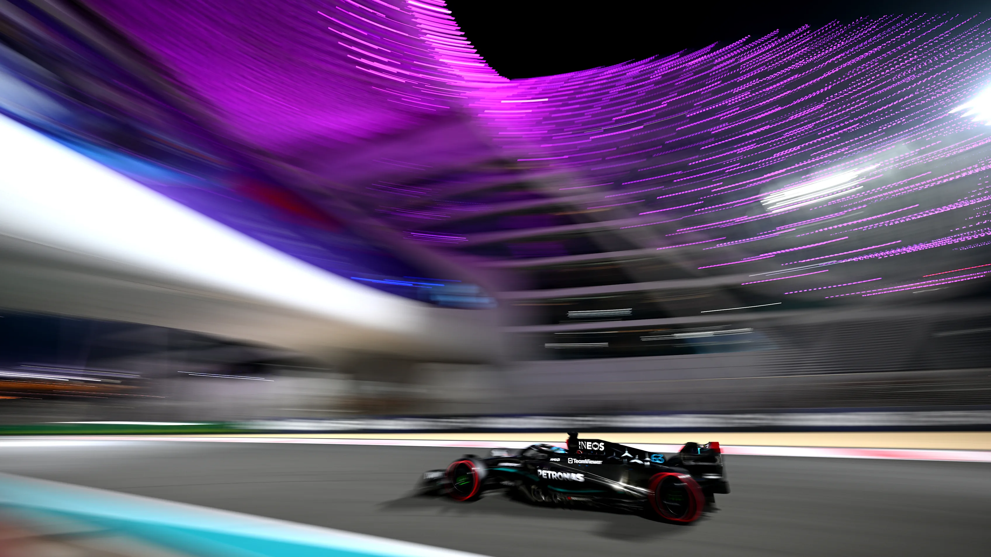 ABU DHABI, UNITED ARAB EMIRATES - NOVEMBER 25: George Russell of Great Britain driving the (63)