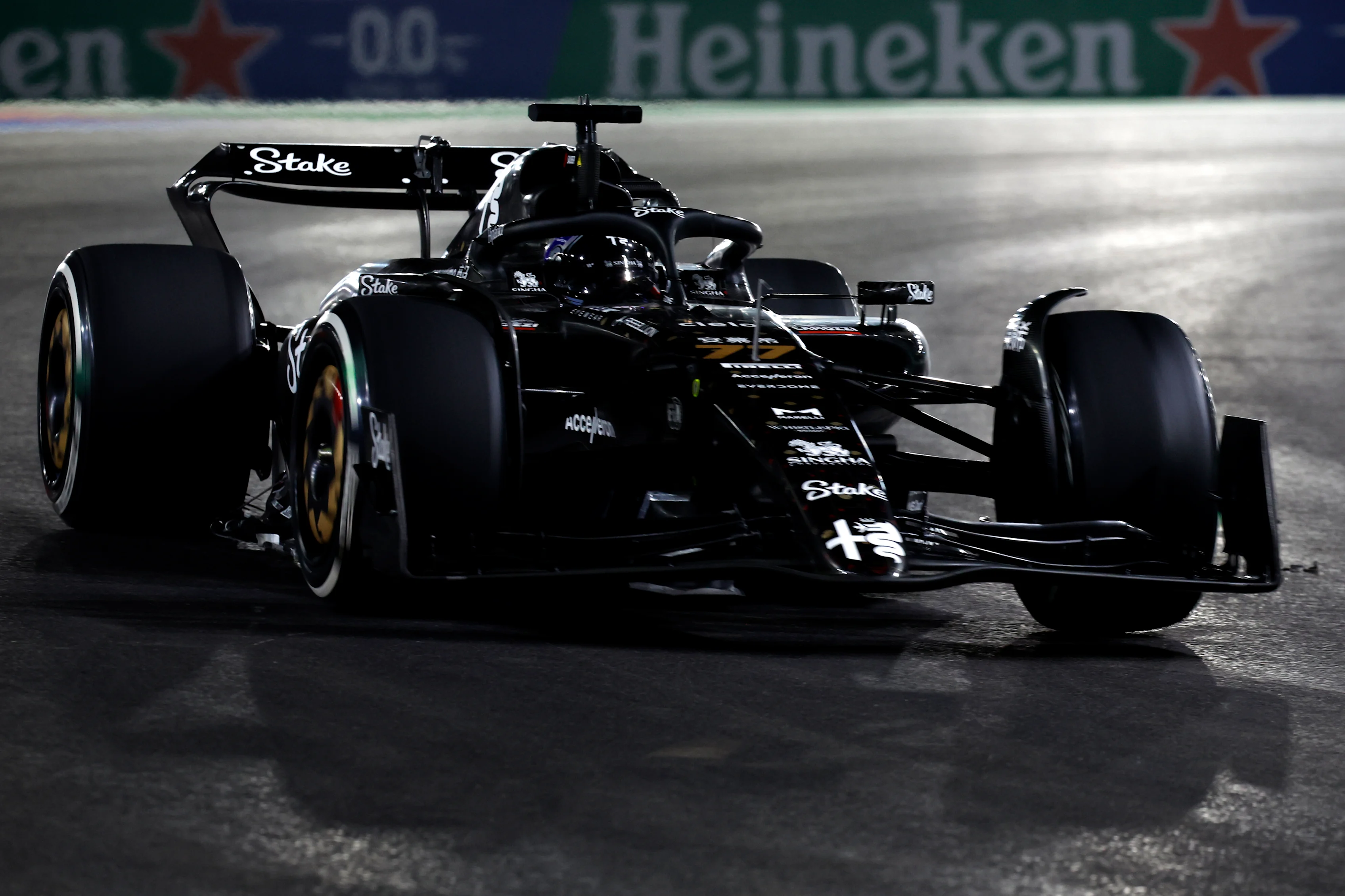 LAS VEGAS, NEVADA - NOVEMBER 17: Valtteri Bottas of Finland driving the (77) Alfa Romeo F1 C43 Ferrari on track during practice ahead of the F1 Grand Prix of Las Vegas at Las Vegas Strip Circuit on November 17, 2023 in Las Vegas, Nevada. (Photo by Chris Graythen/Getty Images)