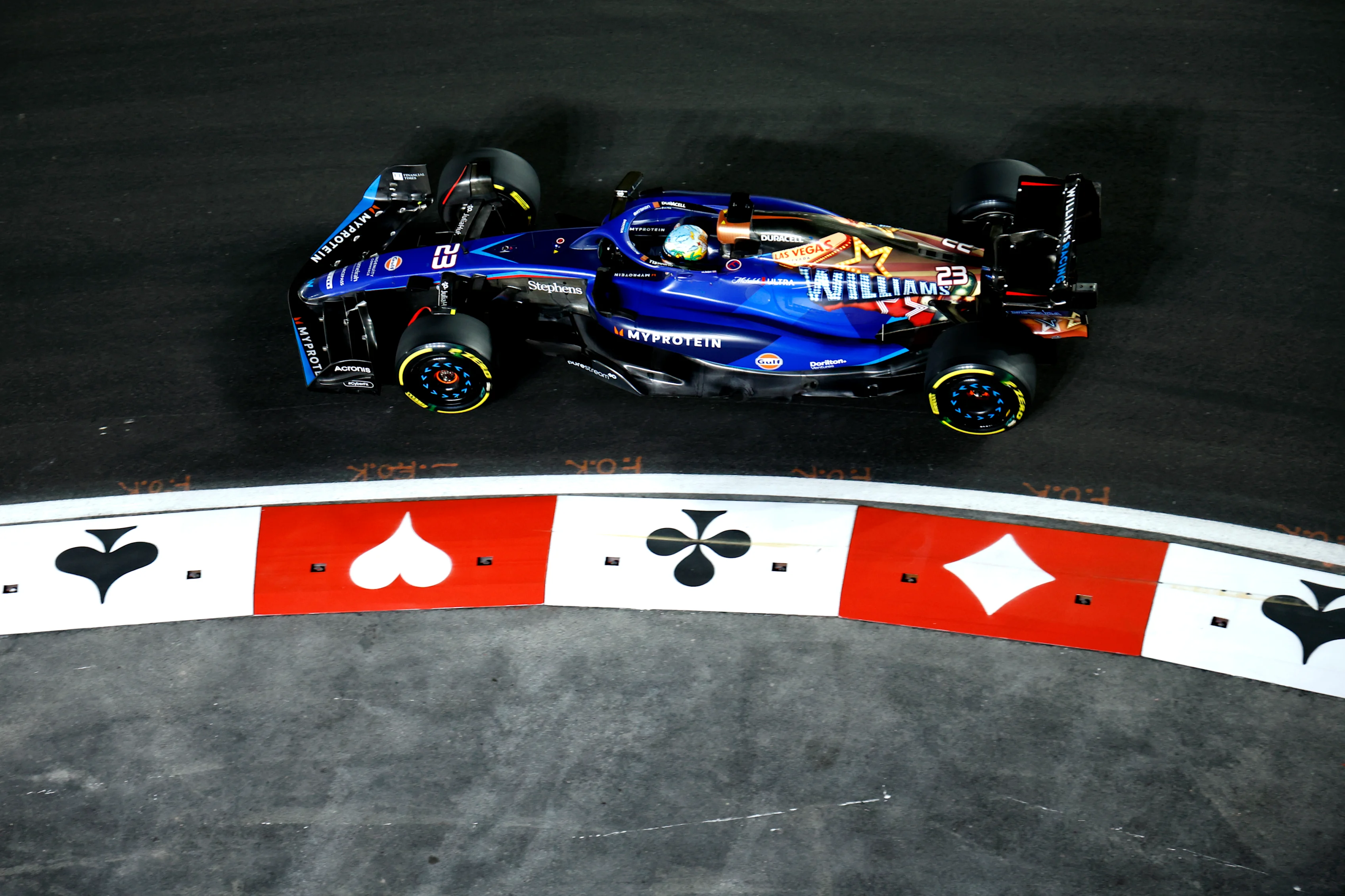 LAS VEGAS, NEVADA - NOVEMBER 18: Alexander Albon of Thailand driving the (23) Williams FW45 Mercedes on track during the F1 Grand Prix of Las Vegas at Las Vegas Strip Circuit on November 18, 2023 in Las Vegas, Nevada. (Photo by Chris Graythen/Getty Images)