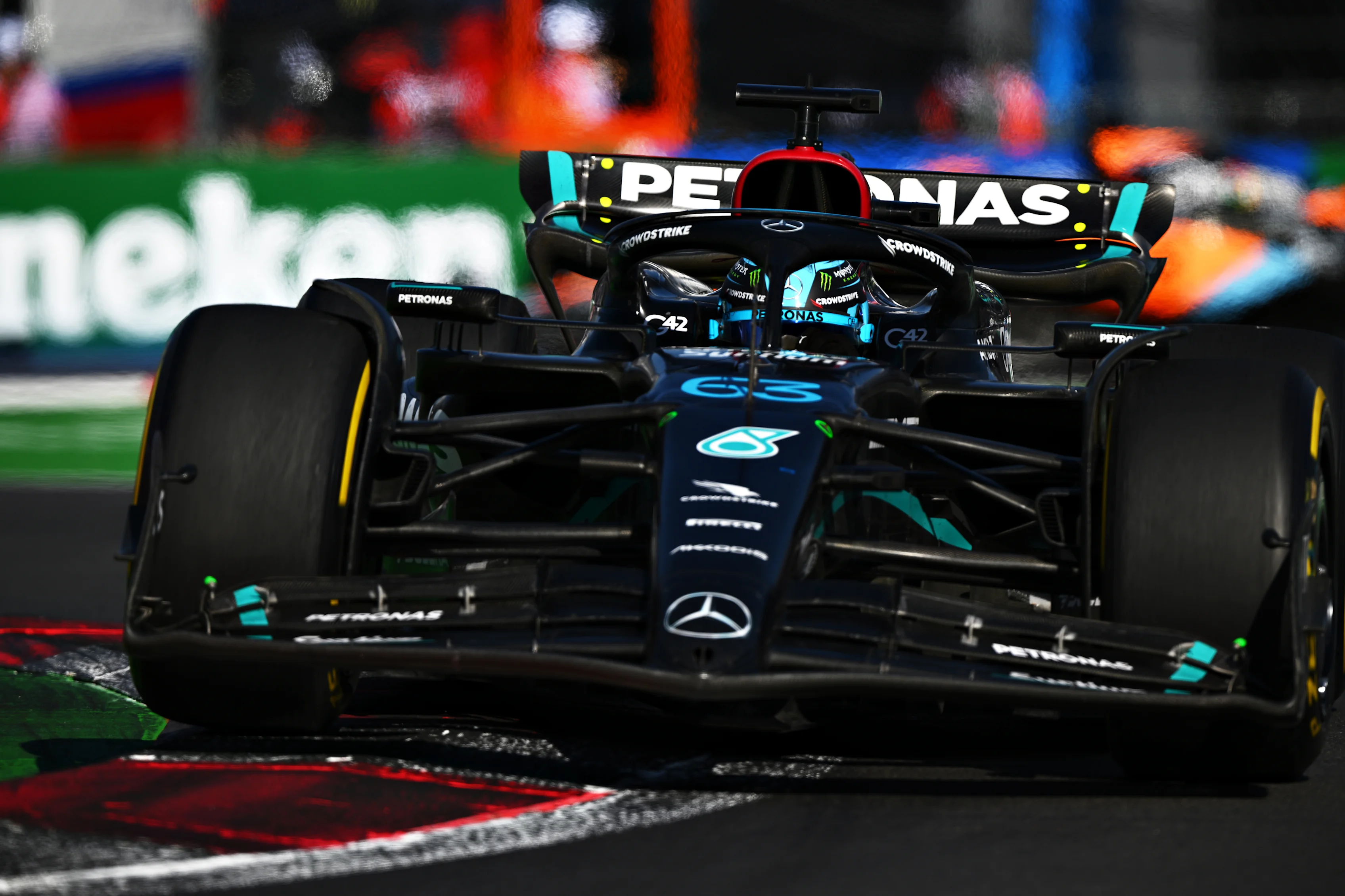 MEXICO CITY, MEXICO - OCTOBER 29: George Russell of Great Britain driving the (63) Mercedes AMG