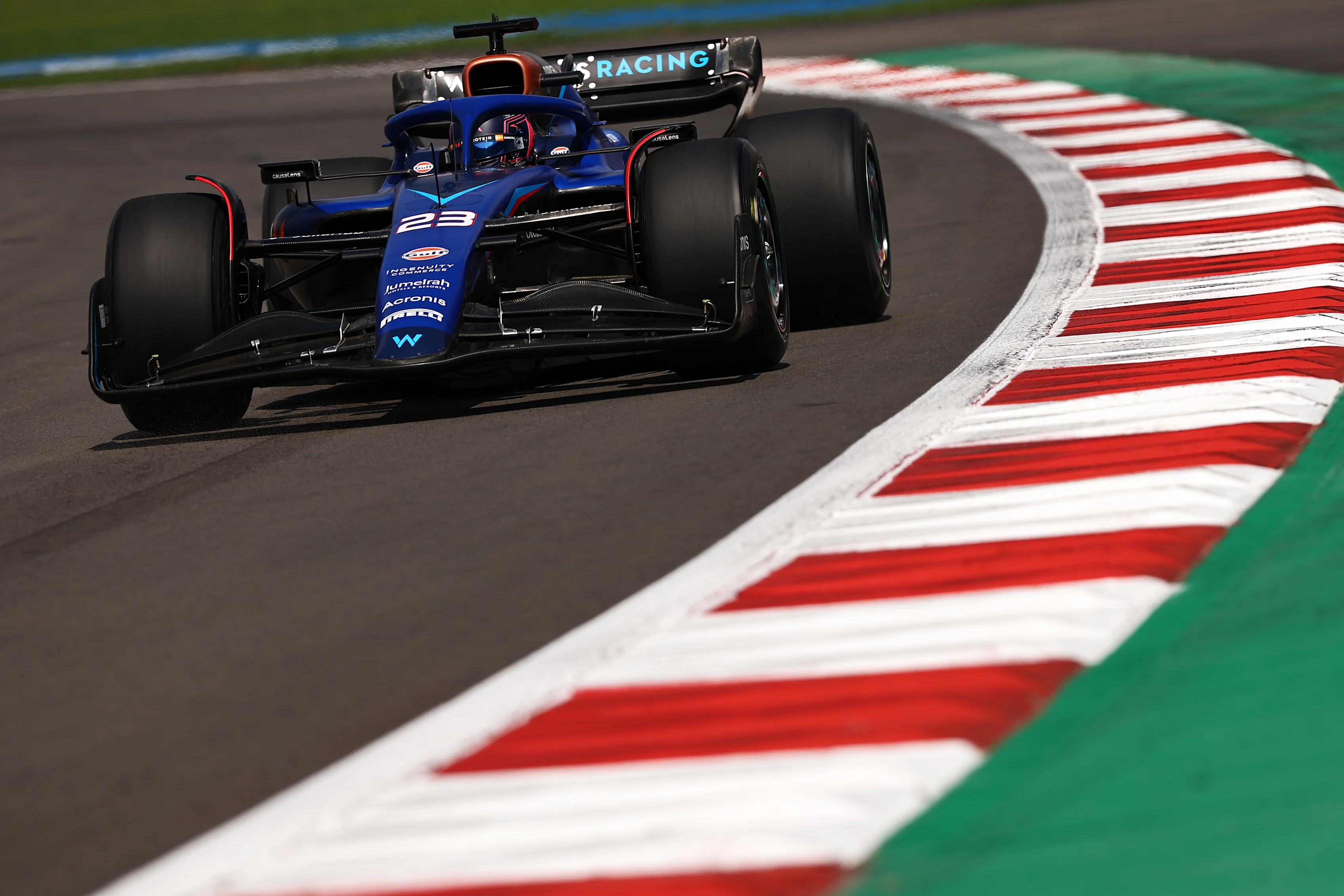 MEXICO CITY, MEXICO - OCTOBER 27: Alexander Albon of Thailand driving the (23) Williams FW45