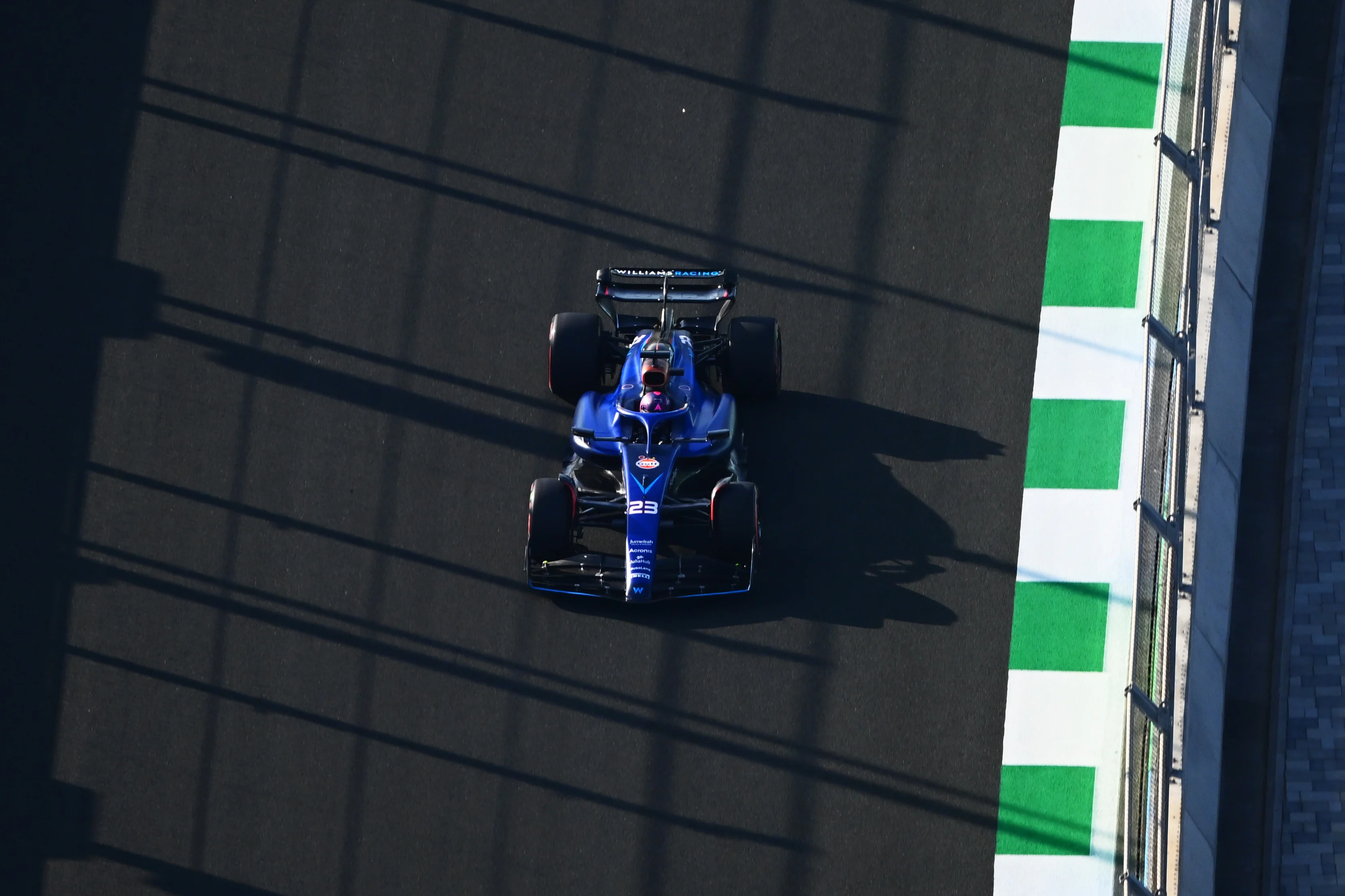JEDDAH, SAUDI ARABIA - MARCH 17: Alexander Albon of Thailand driving the (23) Williams FW45 Mercedes on track during practice ahead of the F1 Grand Prix of Saudi Arabia at Jeddah Corniche Circuit on March 17, 2023 in Jeddah, Saudi Arabia. (Photo by Clive Mason/Getty Images)