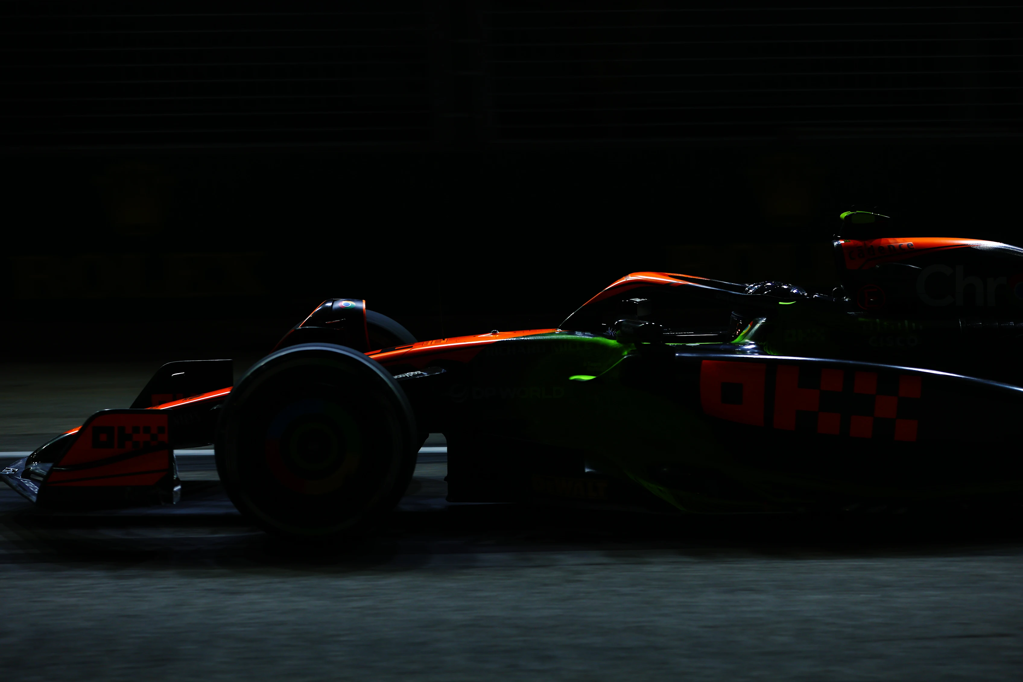 SINGAPORE, SINGAPORE - SEPTEMBER 15: Lando Norris of Great Britain driving the (4) McLaren MCL60 Mercedes on track during practice ahead of the F1 Grand Prix of Singapore at Marina Bay Street Circuit on September 15, 2023 in Singapore, Singapore. (Photo by Clive Rose/Getty Images)