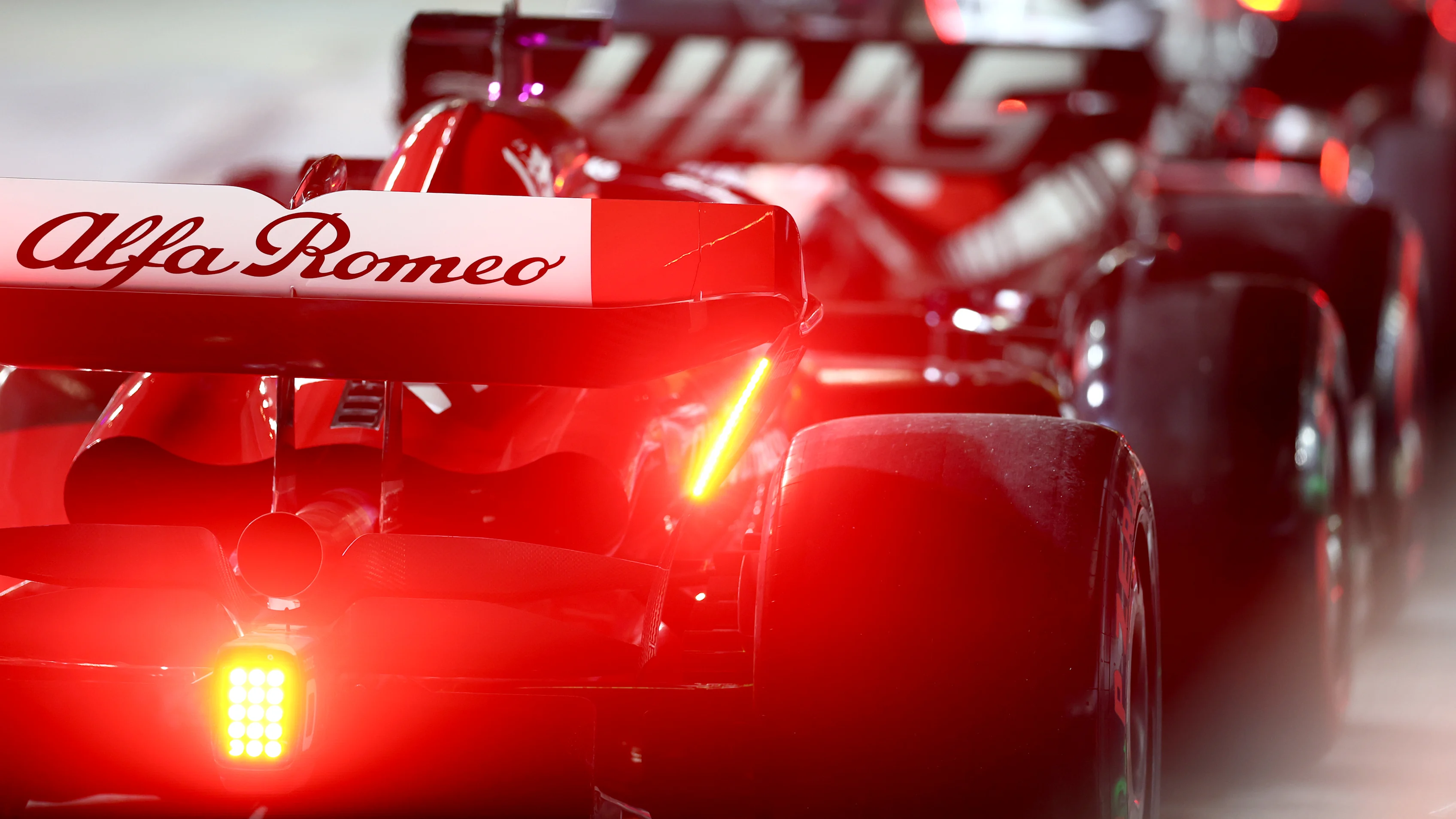 SINGAPORE, SINGAPORE - SEPTEMBER 16: Valtteri Bottas of Finland driving the (77) Alfa Romeo F1 C43