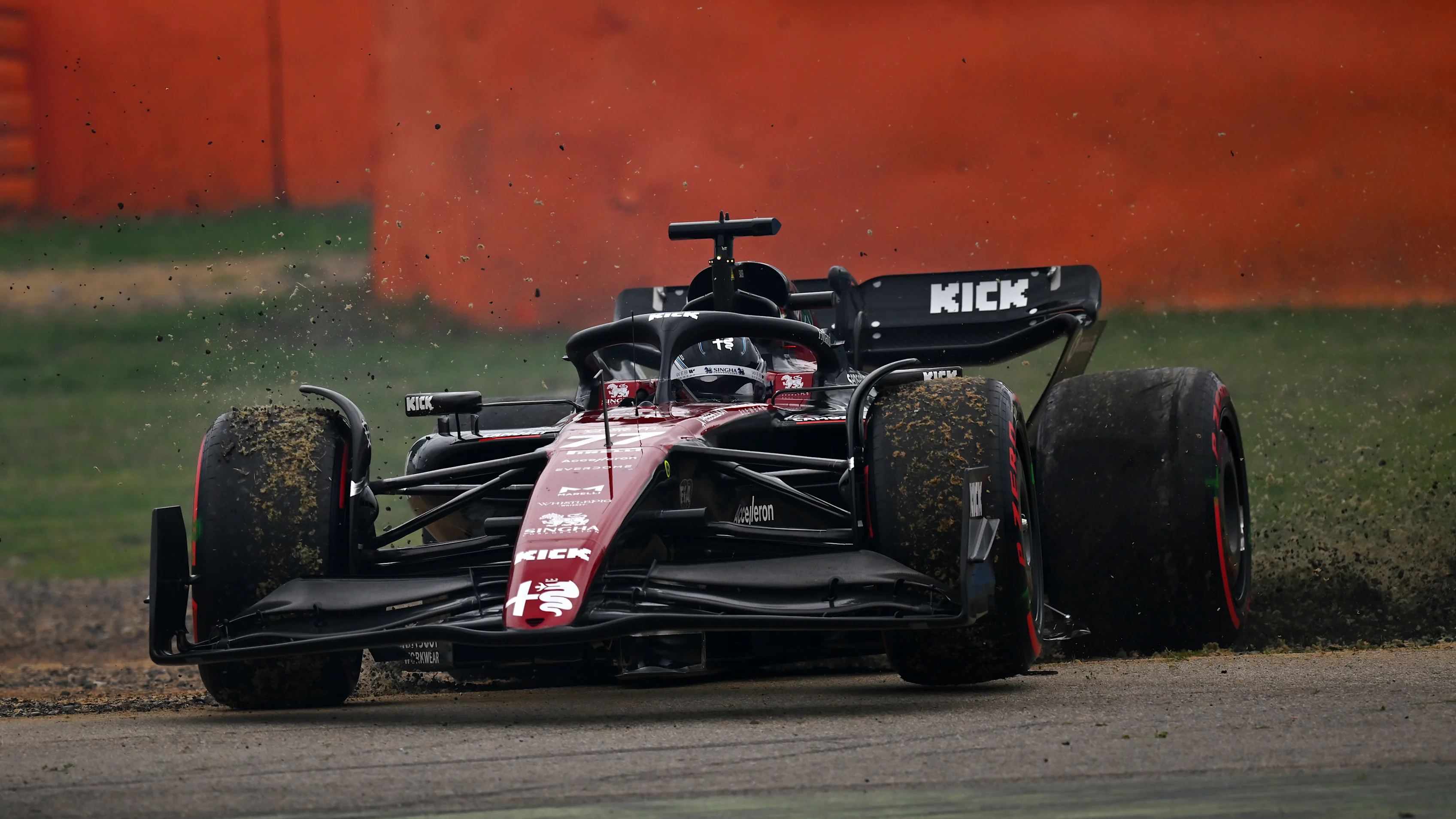 BARCELONA, SPAIN - JUNE 03: Valtteri Bottas of Finland driving the (77) Alfa Romeo F1 C43 Ferrari spins during qualifying ahead of the F1 Grand Prix of Spain at Circuit de Barcelona-Catalunya on June 03, 2023 in Barcelona, Spain. (Photo by Dan Mullan - Formula 1/Formula 1 via Getty Images)