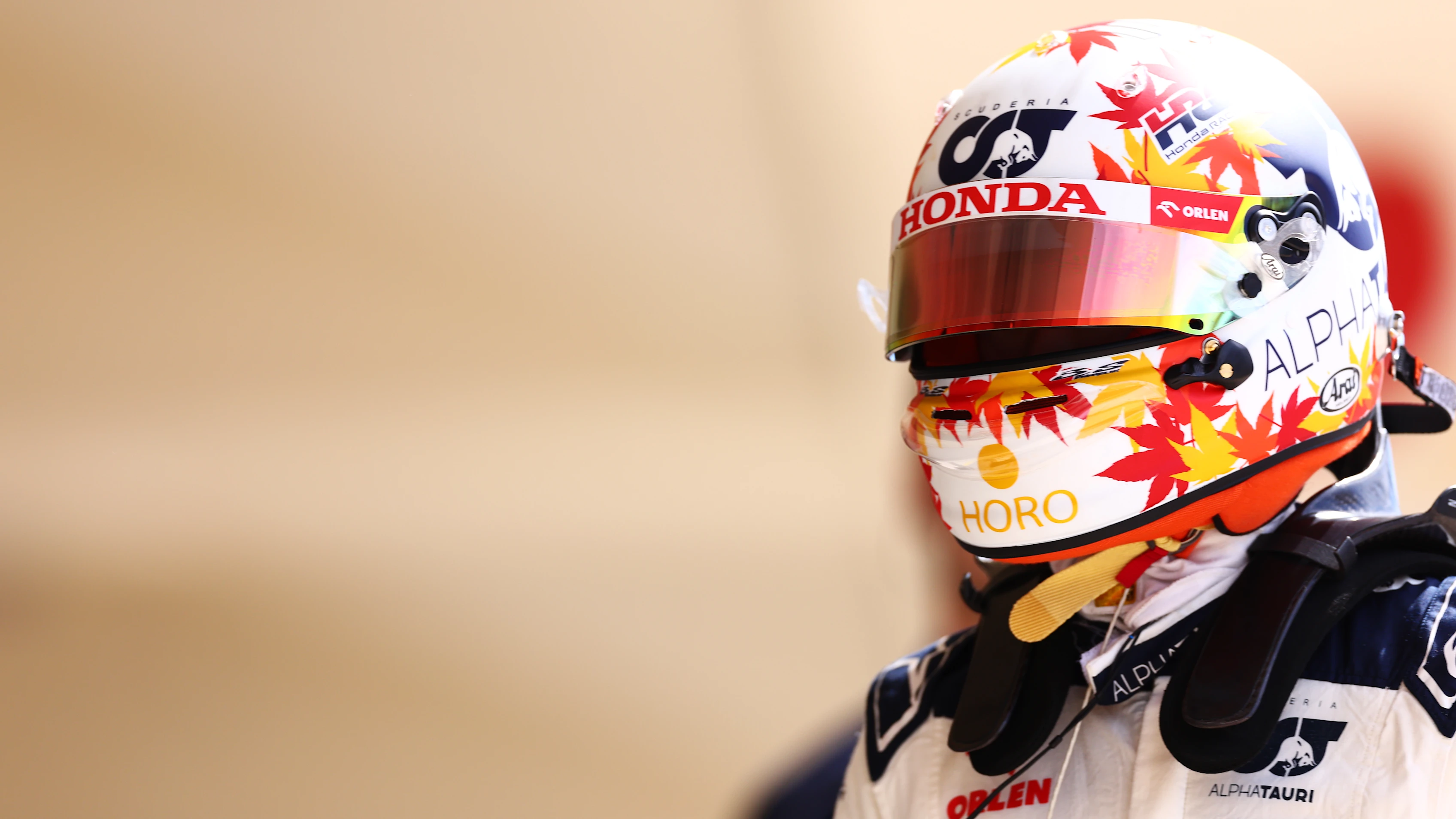 AUSTIN, TEXAS - OCTOBER 21: 19th placed qualifier Yuki Tsunoda of Japan and Scuderia AlphaTauri