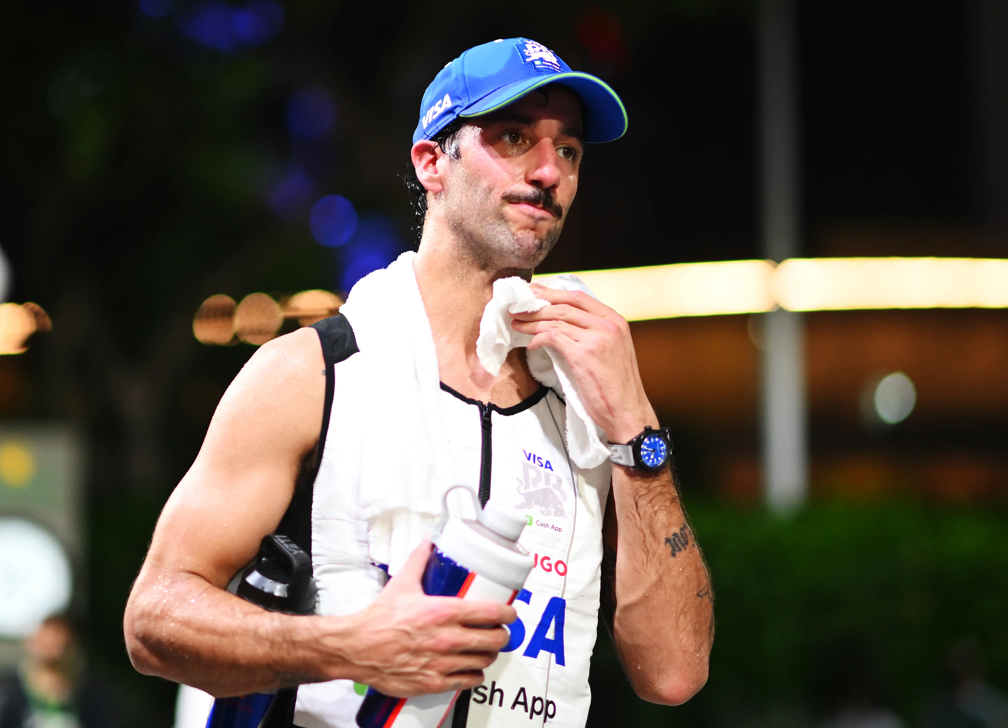 SINGAPORE, SINGAPORE - SEPTEMBER 22: 18th Placed Daniel Ricciardo of Australia and Visa Cash App RB
