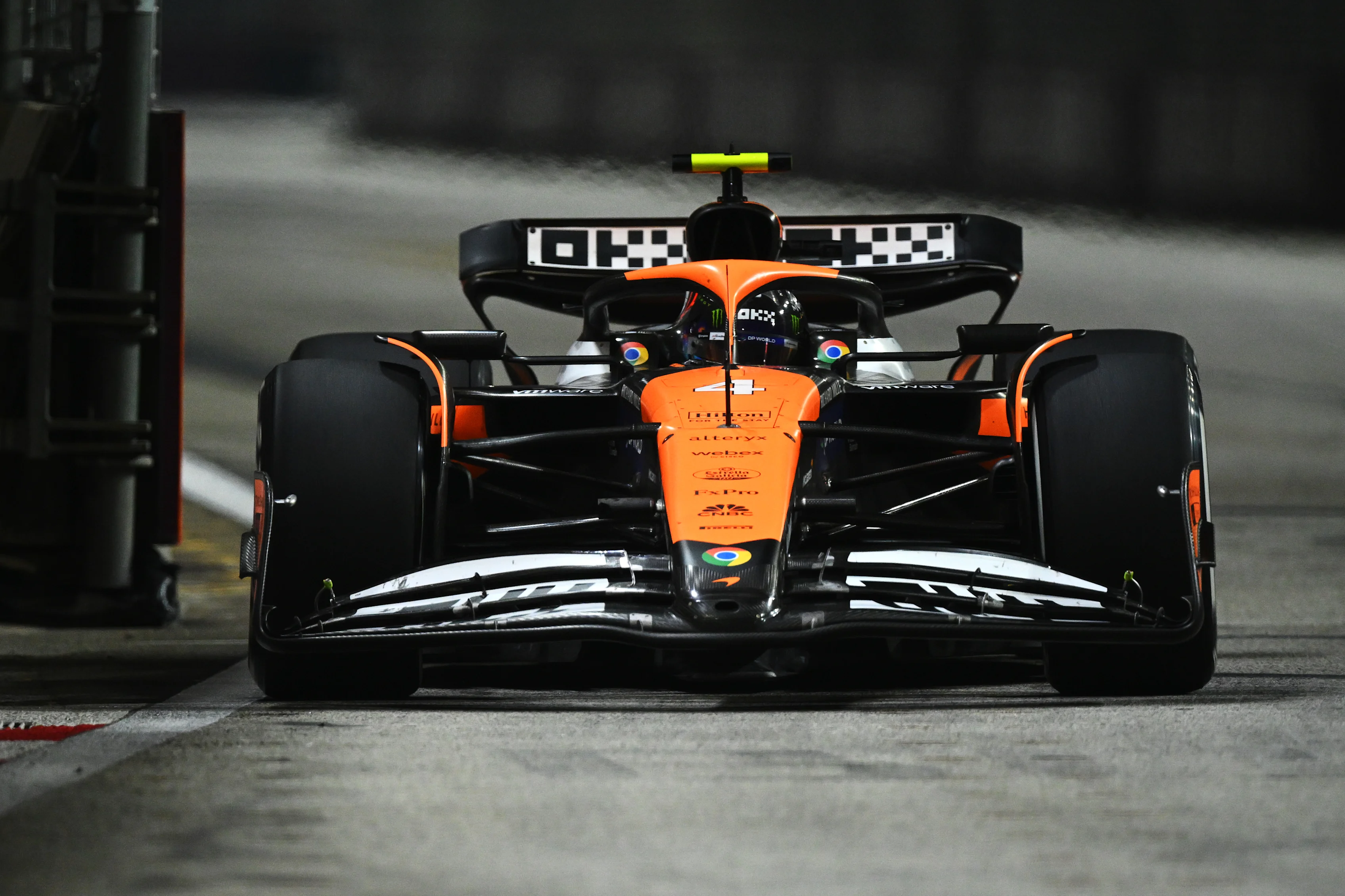SINGAPORE, SINGAPORE - SEPTEMBER 20: Lando Norris of Great Britain driving the (4) McLaren MCL38 Mercedes on track during practice ahead of the F1 Grand Prix of Singapore at Marina Bay Street Circuit on September 20, 2024 in Singapore, Singapore. (Photo by Clive Mason/Getty Images)