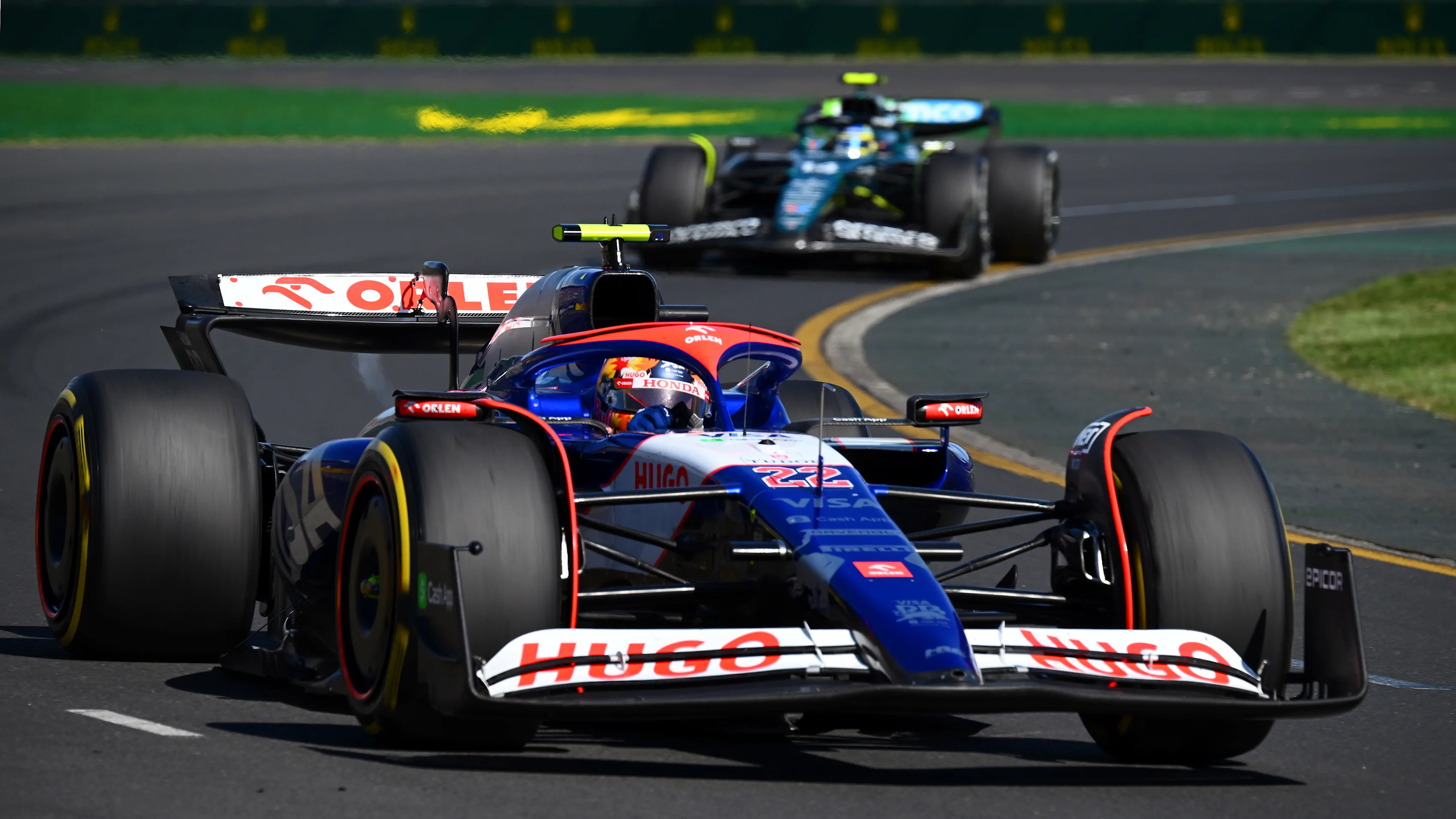 MELBOURNE, AUSTRALIA - MARCH 24: Yuki Tsunoda of Japan driving the (22) Visa Cash App RB VCARB 01