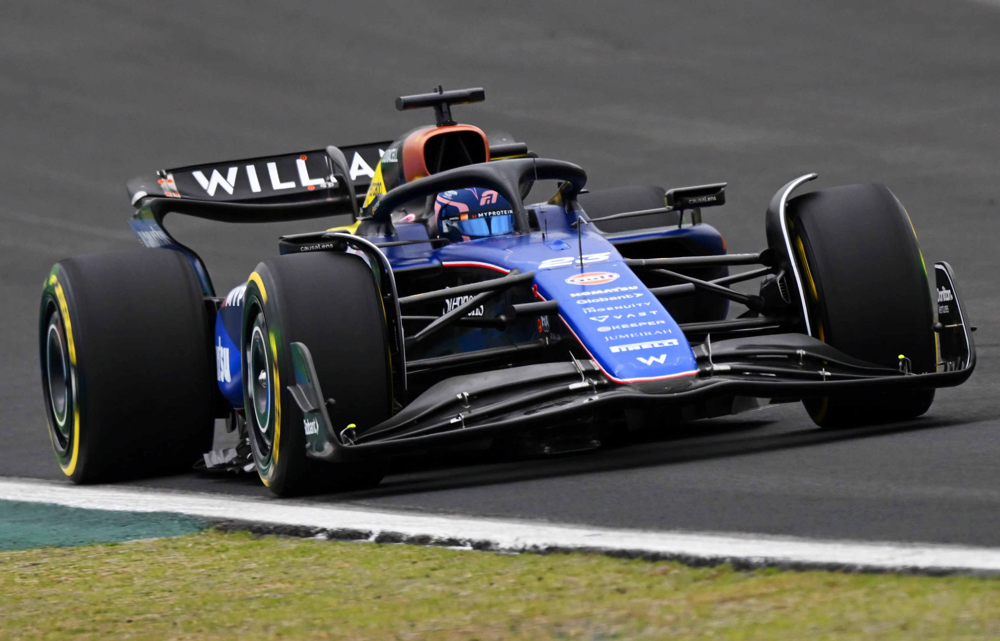 SAO PAULO, BRAZIL - NOVEMBER 01: Alexander Albon of Thailand driving the (23) Williams FW46 Mercedes on track during Sprint Qualifying ahead of the F1 Grand Prix of Brazil at Autodromo Jose Carlos Pace on November 01, 2024 in Sao Paulo, Brazil. (Photo by Clive Mason/Getty Images)
