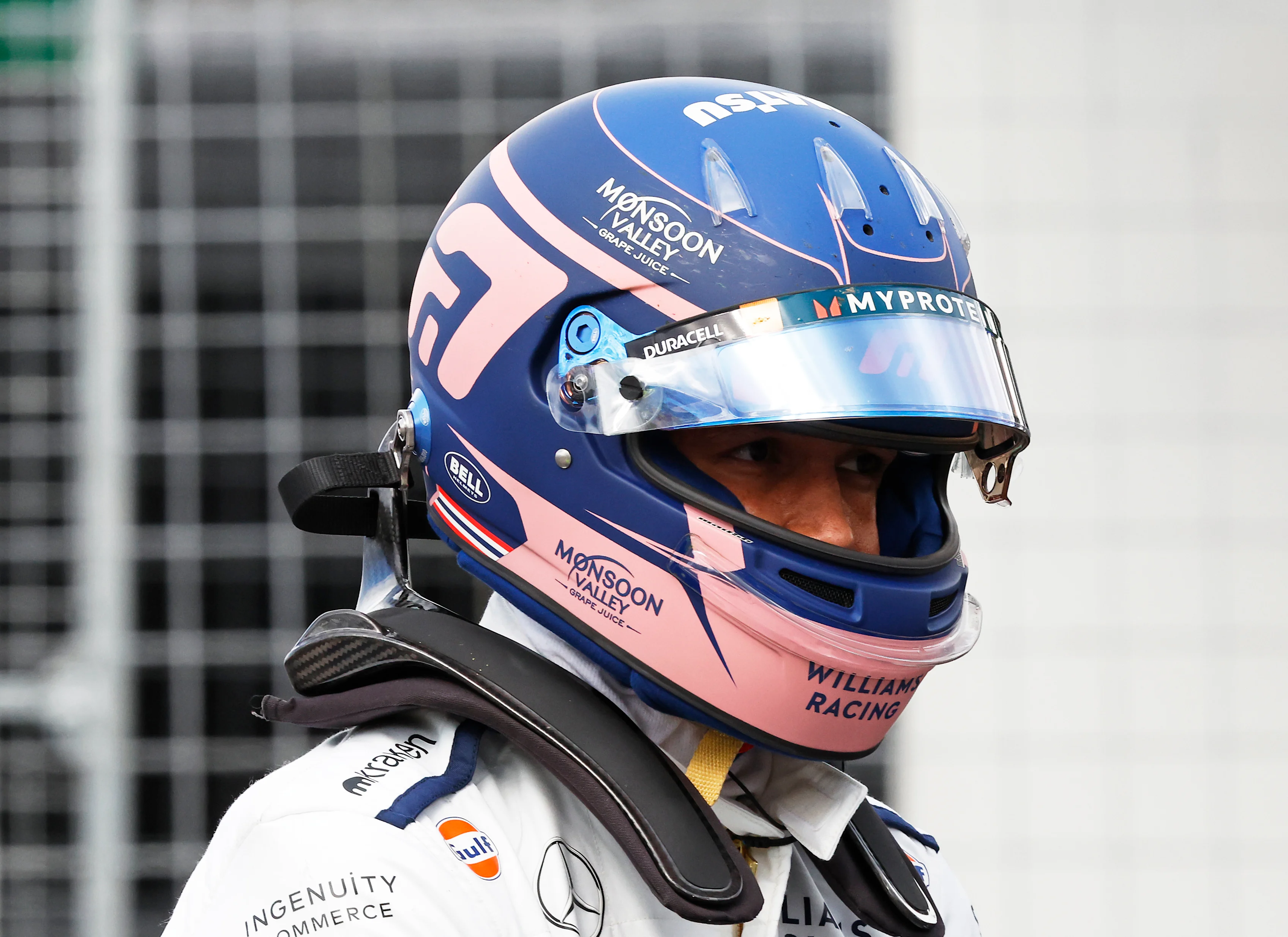 MONTREAL, QUEBEC - JUNE 08: 10th placed qualifier Alexander Albon of Thailand and Williams in parc