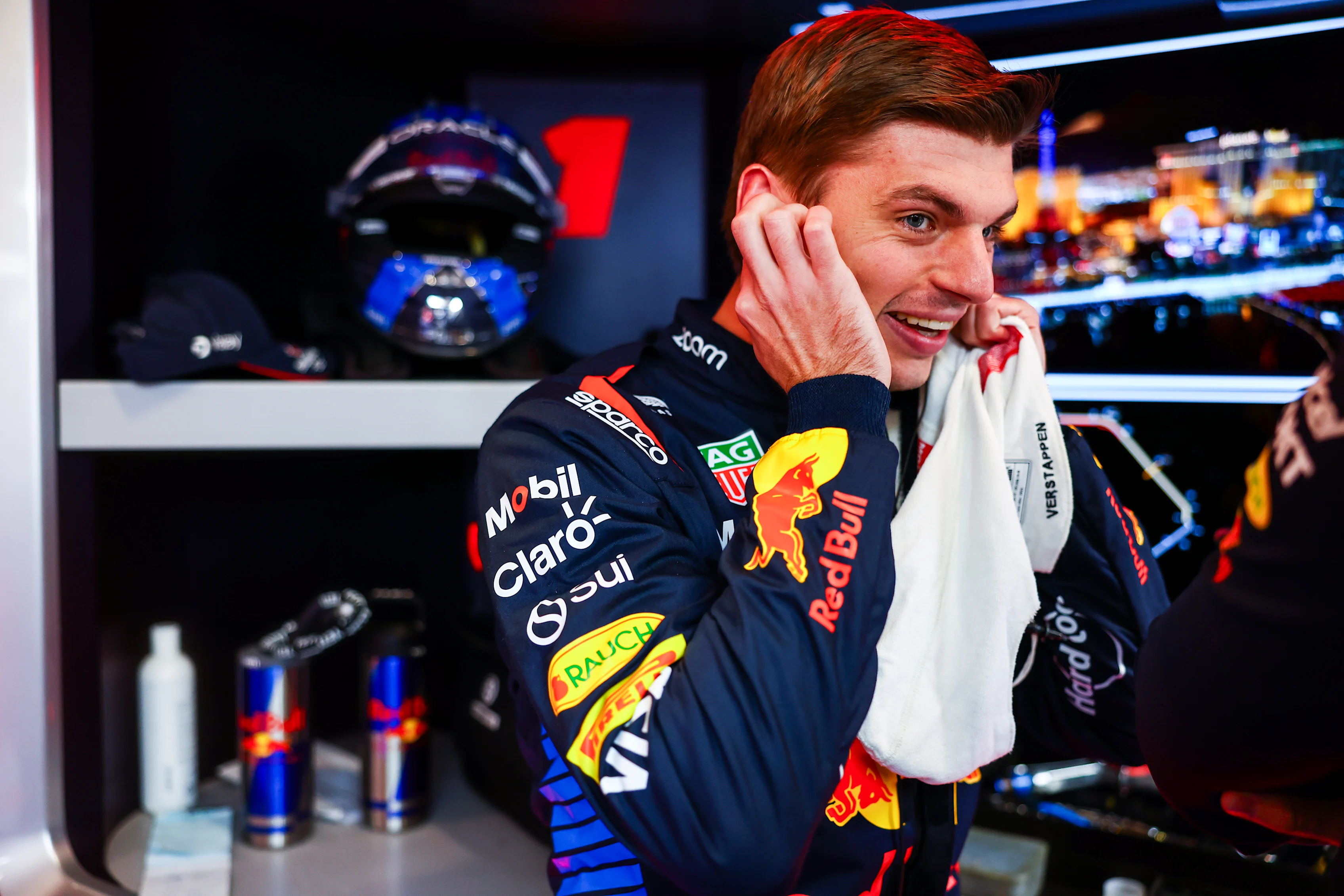 LAS VEGAS, NEVADA - NOVEMBER 21: Max Verstappen of the Netherlands and Oracle Red Bull Racing prepares to drive in the garage during practice ahead of the F1 Grand Prix of Las Vegas at Las Vegas Strip Circuit on November 21, 2024 in Las Vegas, Nevada. (Photo by Mark Thompson/Getty Images)