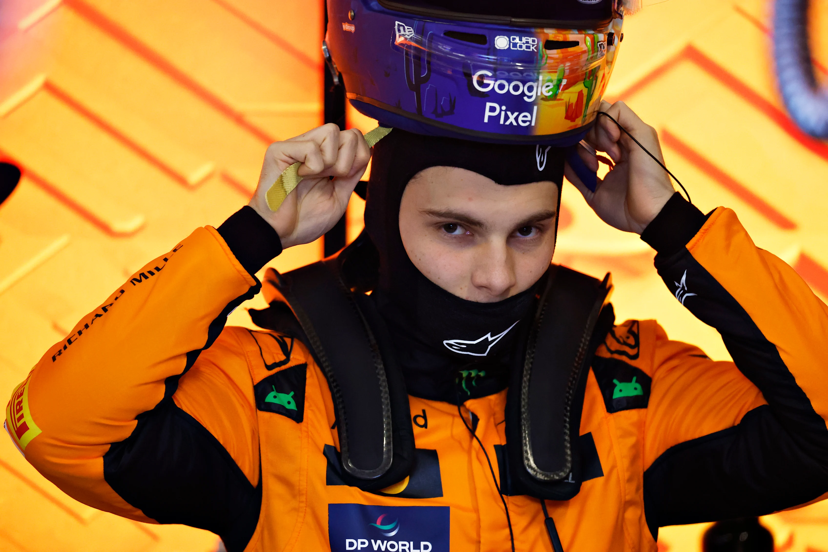 LAS VEGAS, NEVADA - NOVEMBER 21: Oscar Piastri prepares to drive in the garage during practice ahead of the F1 Grand Prix of Las Vegas at Las Vegas Strip Circuit on November 21, 2024 in Las Vegas, Nevada. (Photo by Chris Graythen/Getty Images)