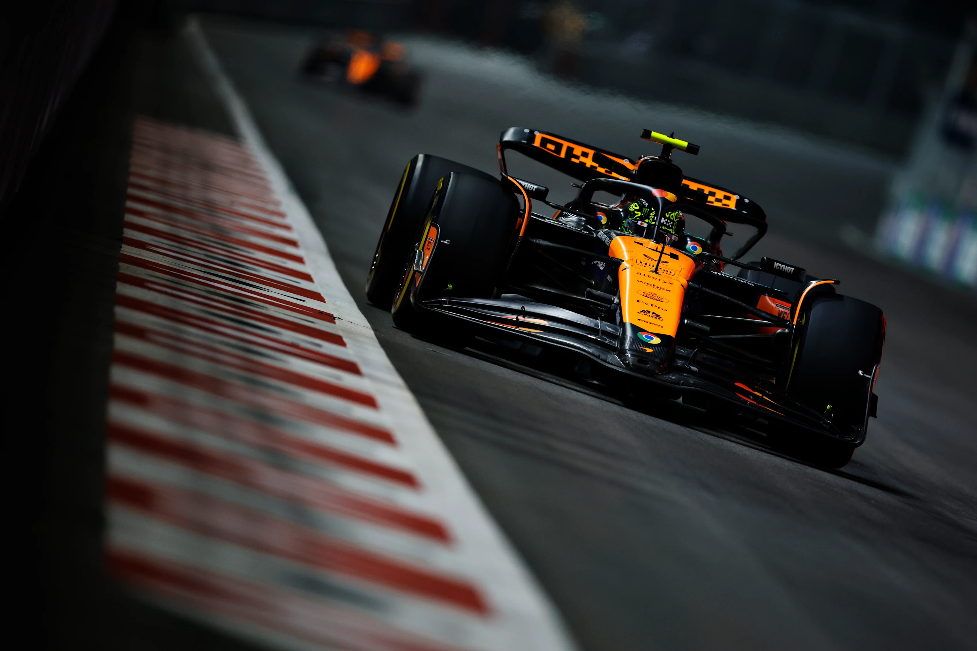 LAS VEGAS, NEVADA - NOVEMBER 21: Lando Norris driving the (4) McLaren MCL38 on track during practice ahead of the F1 Grand Prix of Las Vegas at Las Vegas Strip Circuit on November 21, 2024 in Las Vegas, Nevada. (Photo by Chris Graythen/Getty Images)