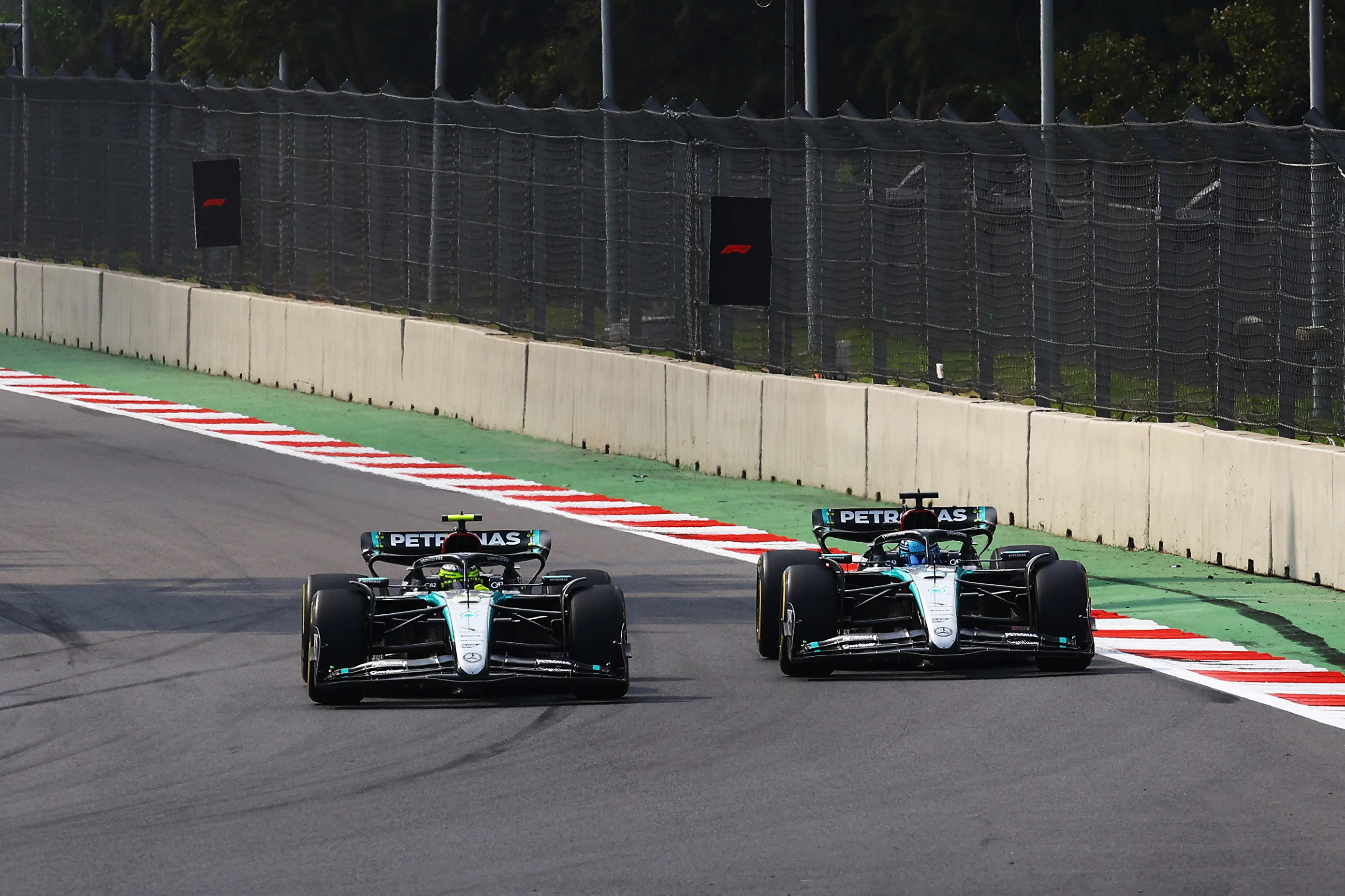 MEXICO CITY, MEXICO - OCTOBER 27: Lewis Hamilton of Great Britain driving the (44) Mercedes AMG