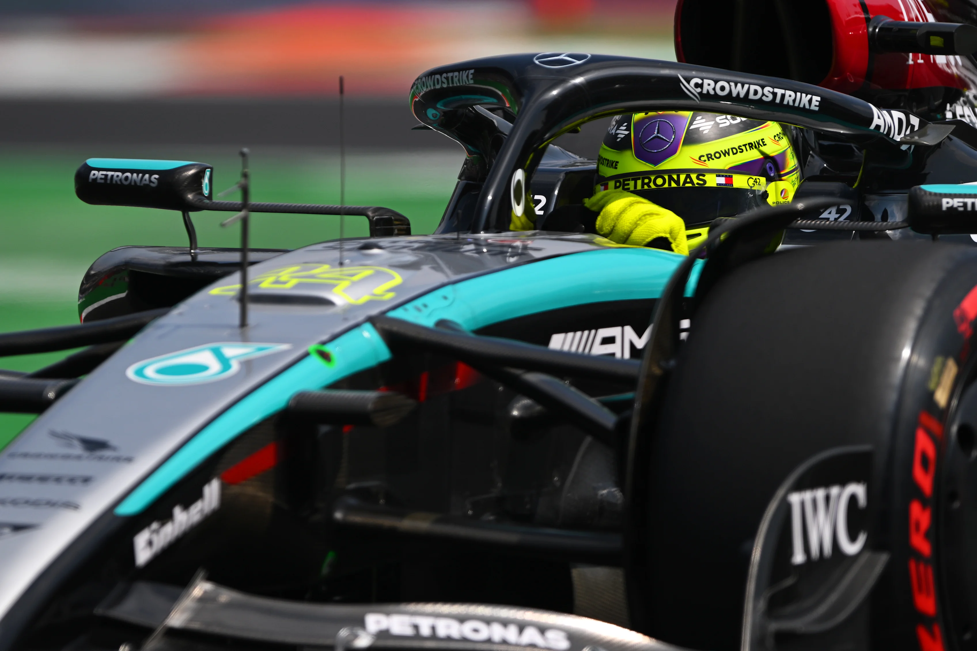 MEXICO CITY, MEXICO - OCTOBER 26: Lewis Hamilton of Great Britain driving the (44) Mercedes AMG Petronas F1 Team W15 on track during final practice ahead of the F1 Grand Prix of Mexico at Autodromo Hermanos Rodriguez on October 26, 2024 in Mexico City, Mexico. (Photo by Rudy Carezzevoli/Getty Images)