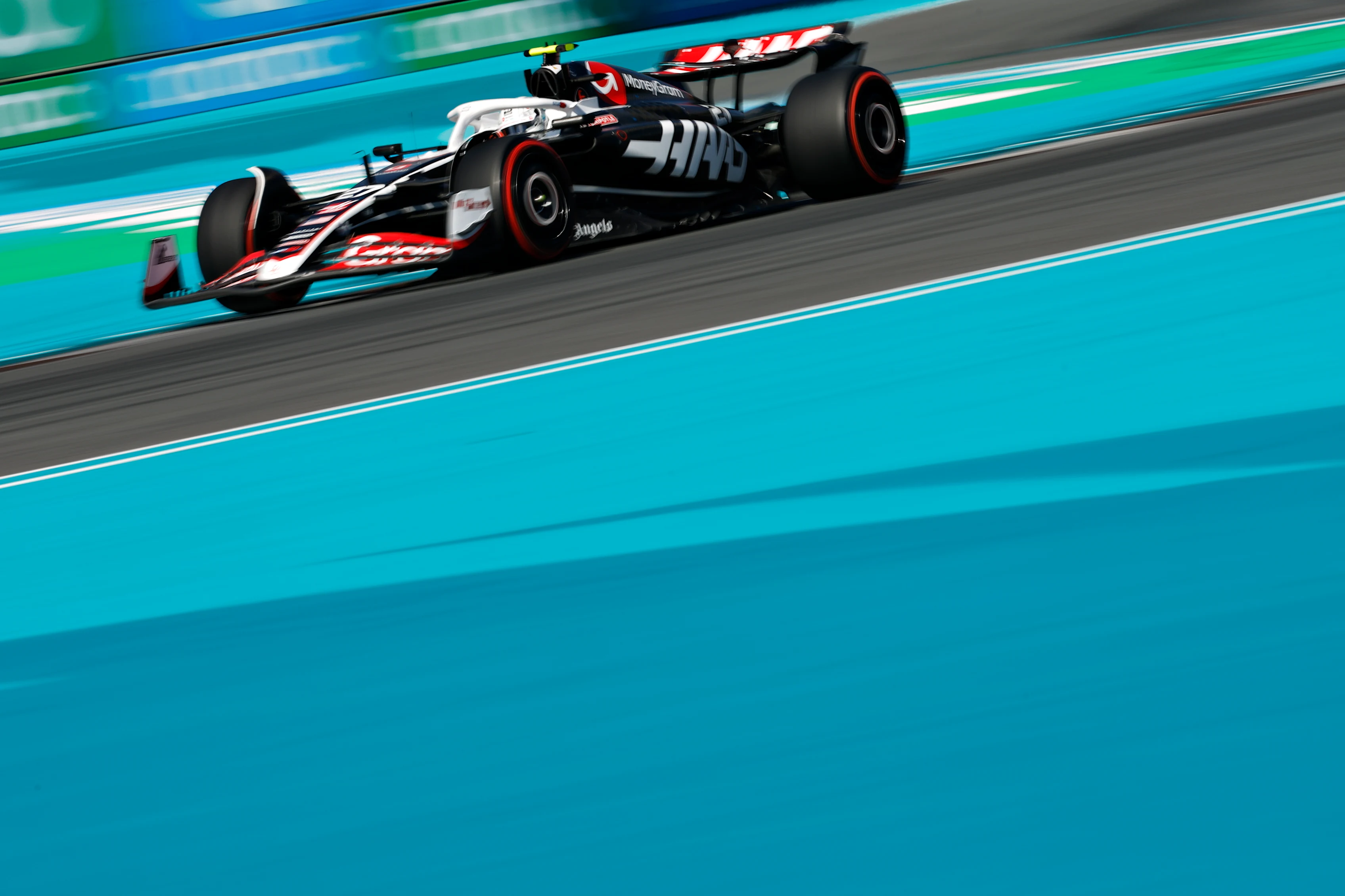 MIAMI, FLORIDA - MAY 04: Nico Hulkenberg of Germany driving the (27) Haas F1 VF-24 Ferrari on track during qualifying ahead of the F1 Grand Prix of Miami at Miami International Autodrome on May 04, 2024 in Miami, Florida. (Photo by Chris Graythen/Getty Images)