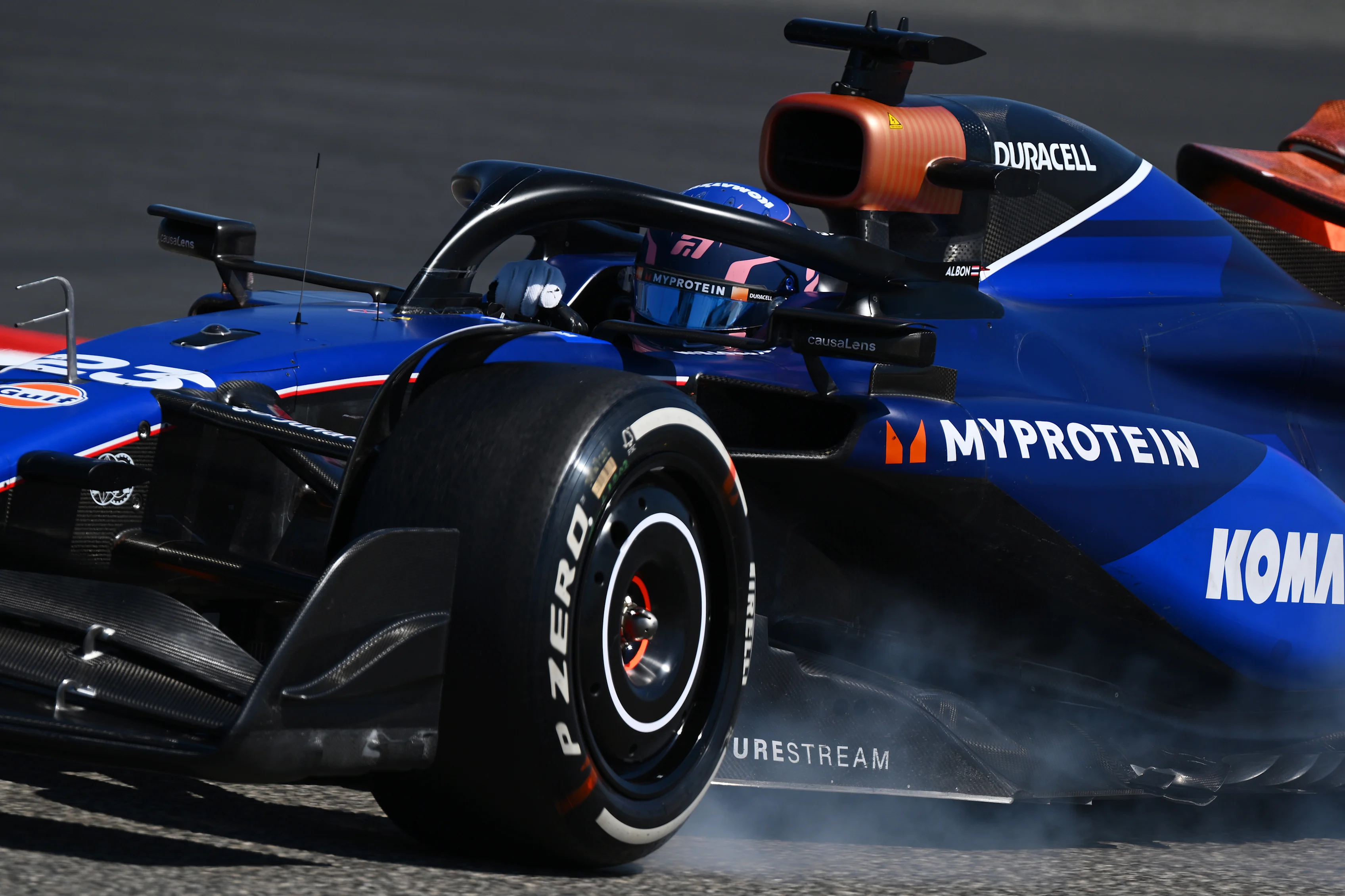 BAHRAIN, BAHRAIN - FEBRUARY 21: Alexander Albon of Thailand driving the (23) Williams FW46 Mercedes