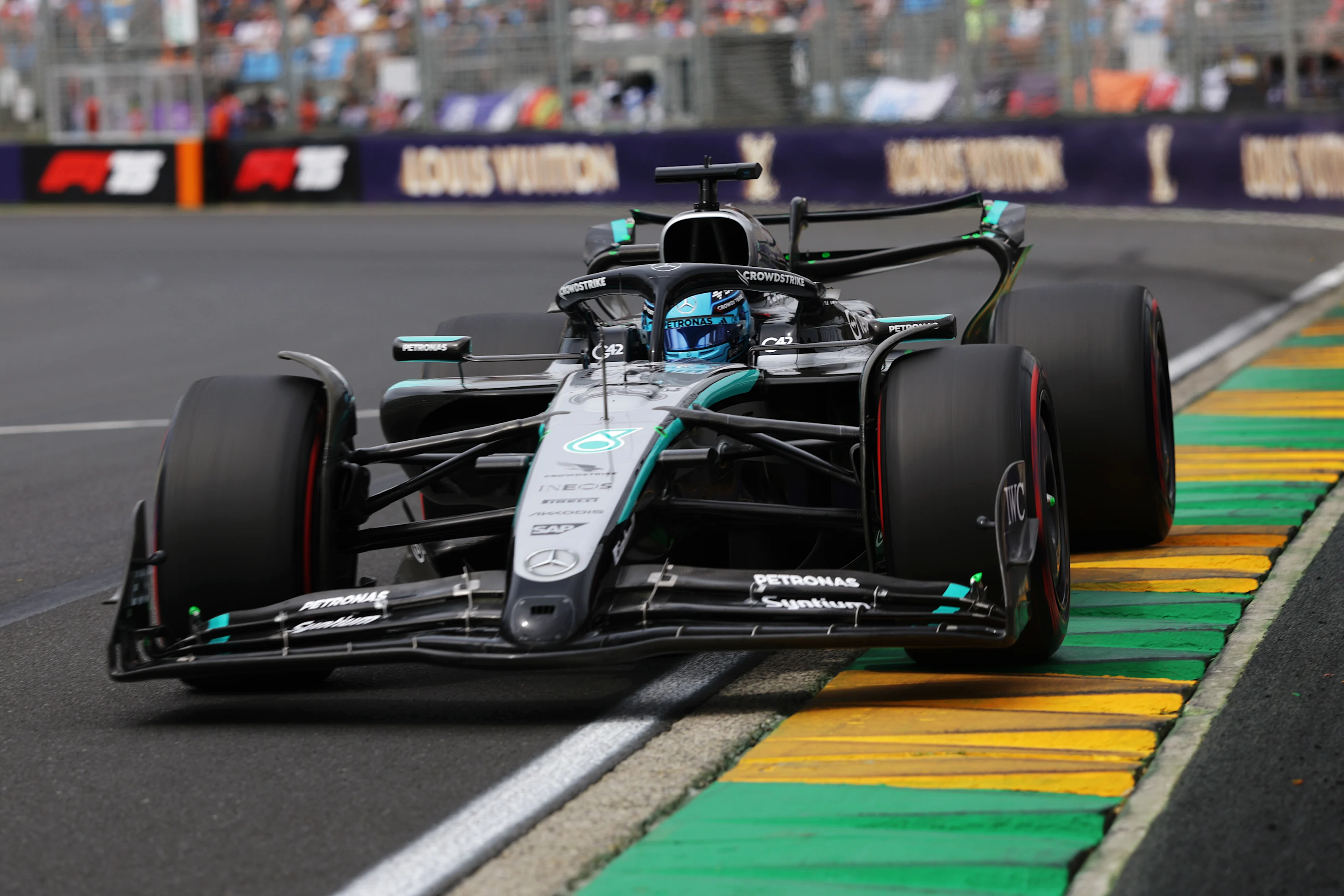 MELBOURNE, AUSTRALIA - MARCH 15: George Russell of Great Britain driving the (63) Mercedes AMG Petronas F1 Team W16 on track during final practice ahead of the F1 Grand Prix of Australia at Albert Park Grand Prix Circuit on March 15, 2025 in Melbourne, Australia. (Photo by Mark Thompson/Getty Images)