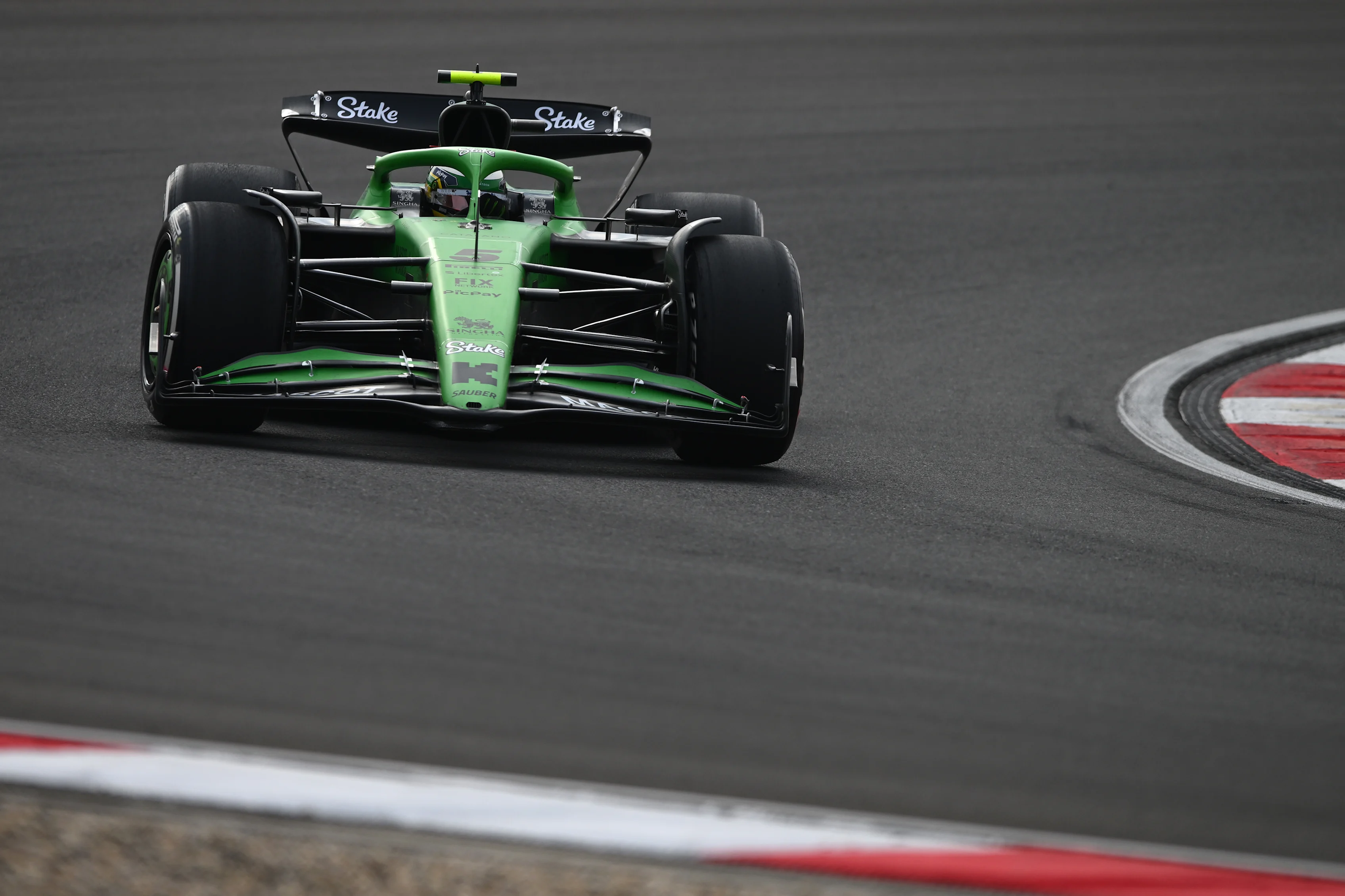 SHANGHAI, CHINA - MARCH 23: Gabriel Bortoleto of Brazil driving the (5) Kick Sauber C45 Ferrari on track during the F1 Grand Prix of China at Shanghai International Circuit on March 23, 2025 in Shanghai, China. (Photo by Rudy Carezzevoli/Getty Images)