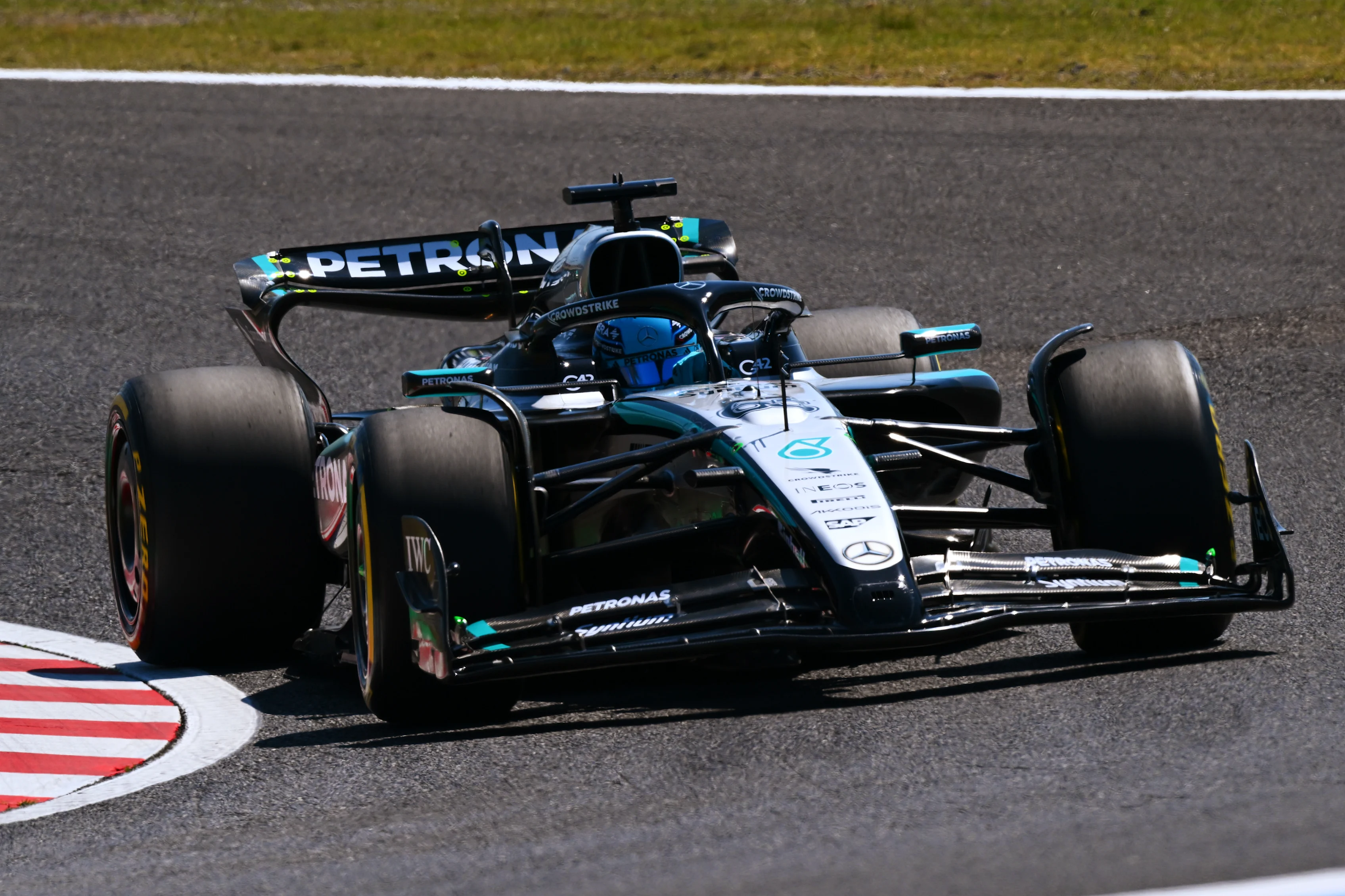 SUZUKA, JAPAN - APRIL 04: George Russell of Great Britain driving the (63) Mercedes AMG Petronas F1 Team W16 on track during practice ahead of the F1 Grand Prix of Japan at Suzuka Circuit on April 04, 2025 in Suzuka, Japan. (Photo by Mark Sutton - Formula 1/Formula 1 via Getty Images)