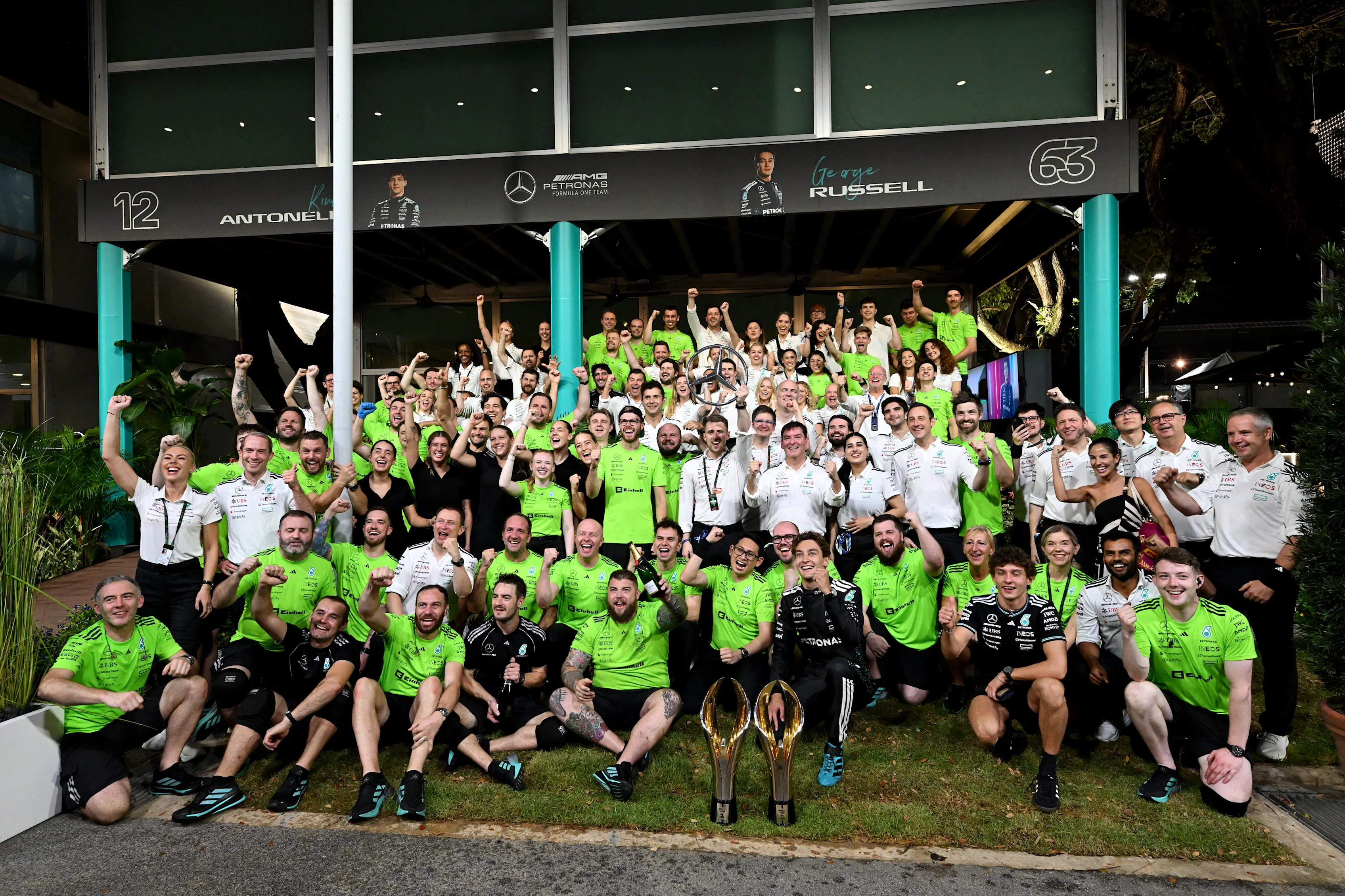 SINGAPORE, SINGAPORE - OCTOBER 05: Race winner George Russell of Great Britain and Mercedes AMG