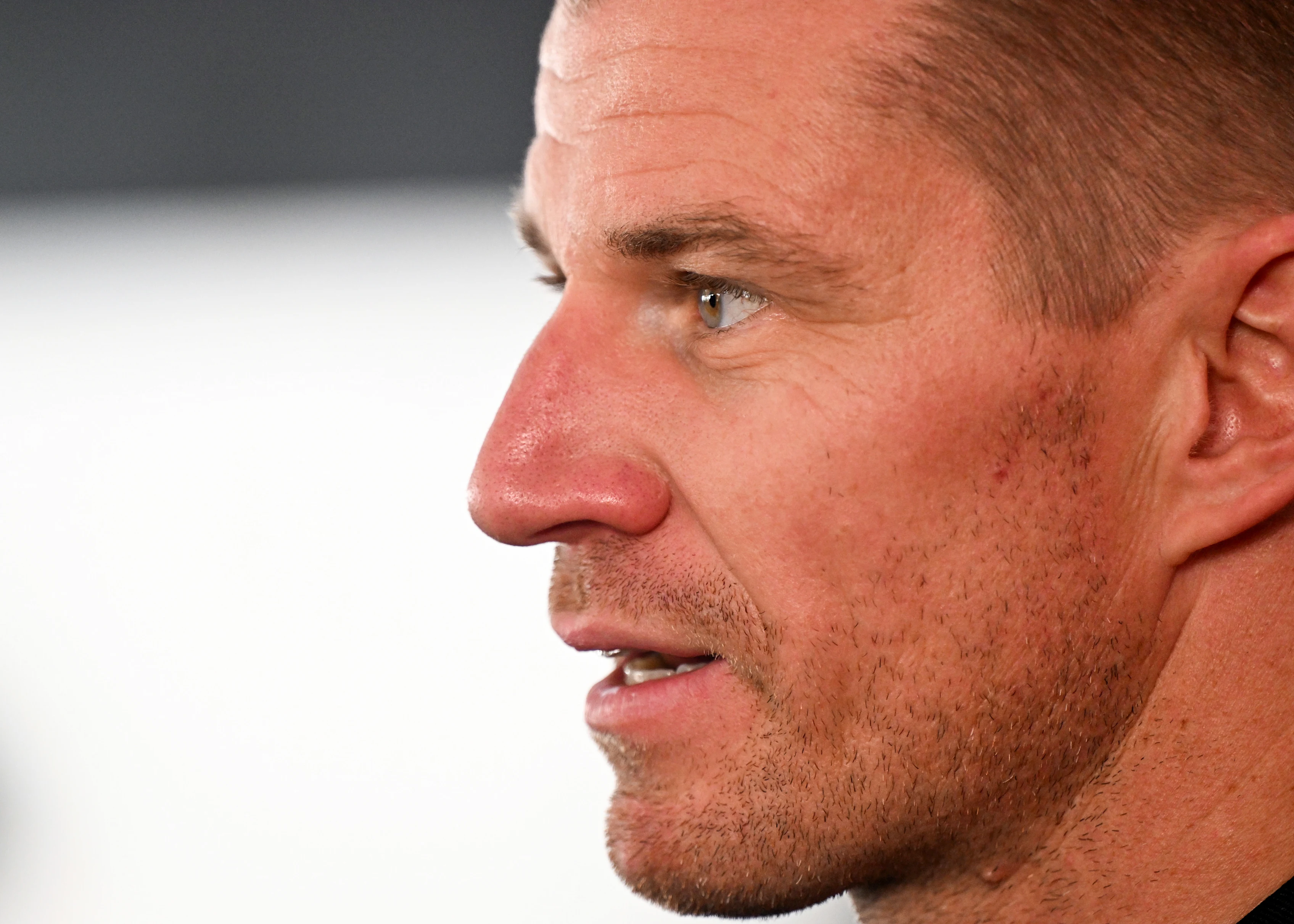 SINGAPORE, SINGAPORE - OCTOBER 02: Nico Hulkenberg of Germany and Stake F1 Team Kick Sauber talks