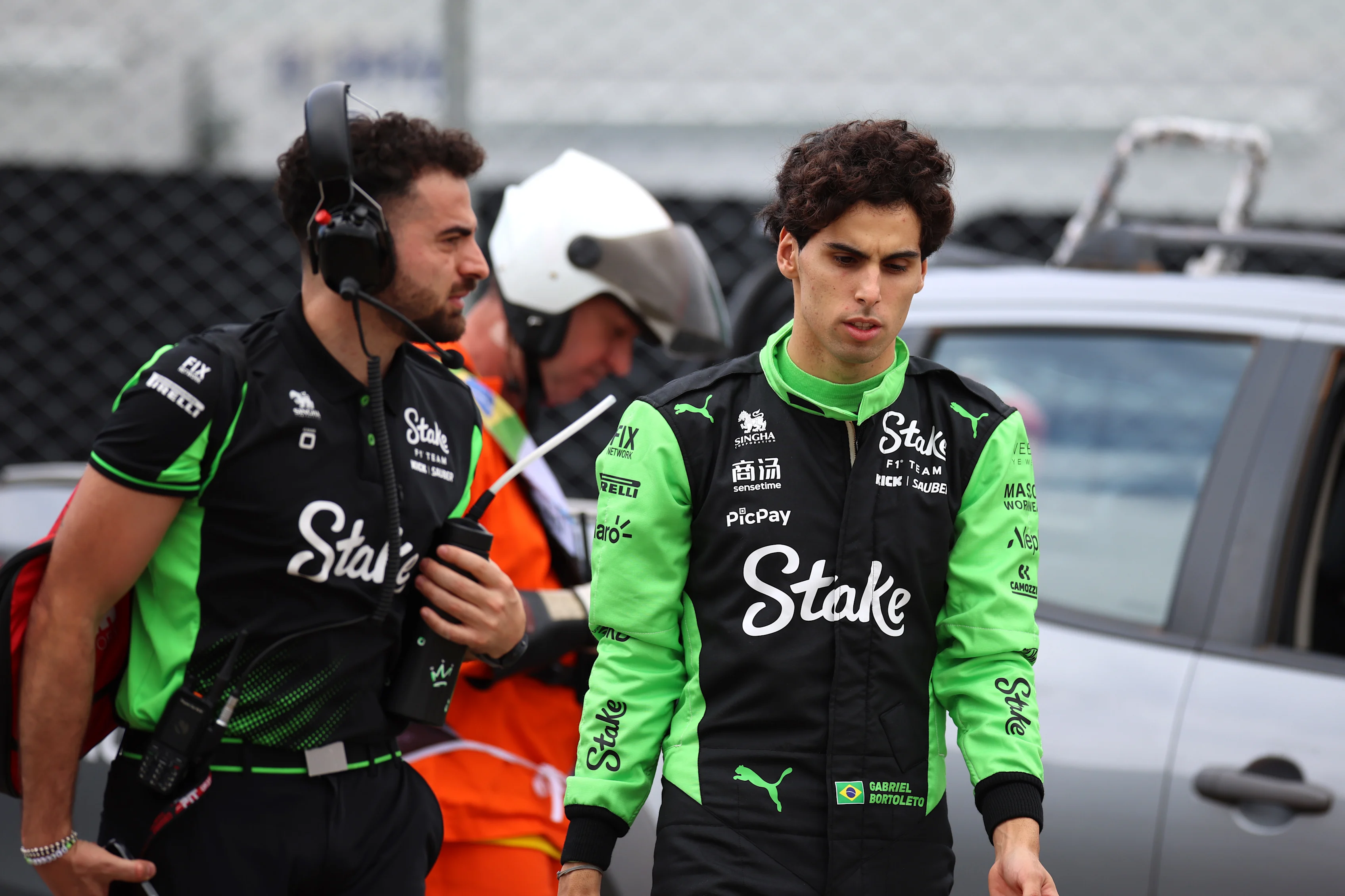 SAO PAULO, BRAZIL - NOVEMBER 09: Gabriel Bortoleto of Brazil and Stake F1 Team Kick Sauber looks on