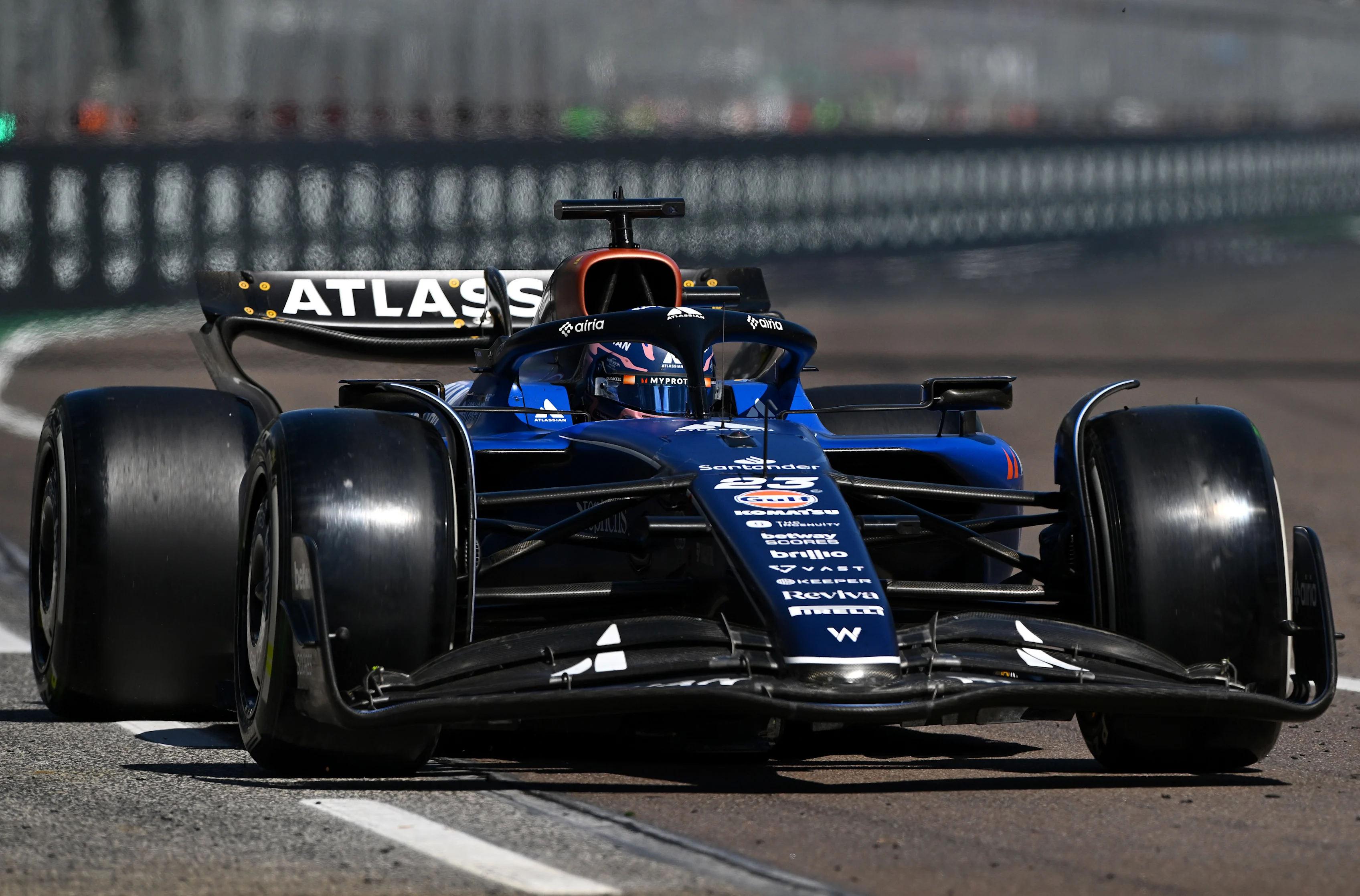 IMOLA, ITALY - MAY 18: Alexander Albon of Thailand driving the (23) Williams FW47 Mercedes on track during the F1 Grand Prix of Emilia-Romagna at Autodromo Internazionale Enzo e Dino Ferrari on May 18, 2025 in Imola, Italy. (Photo by Rudy Carezzevoli/Getty Images)