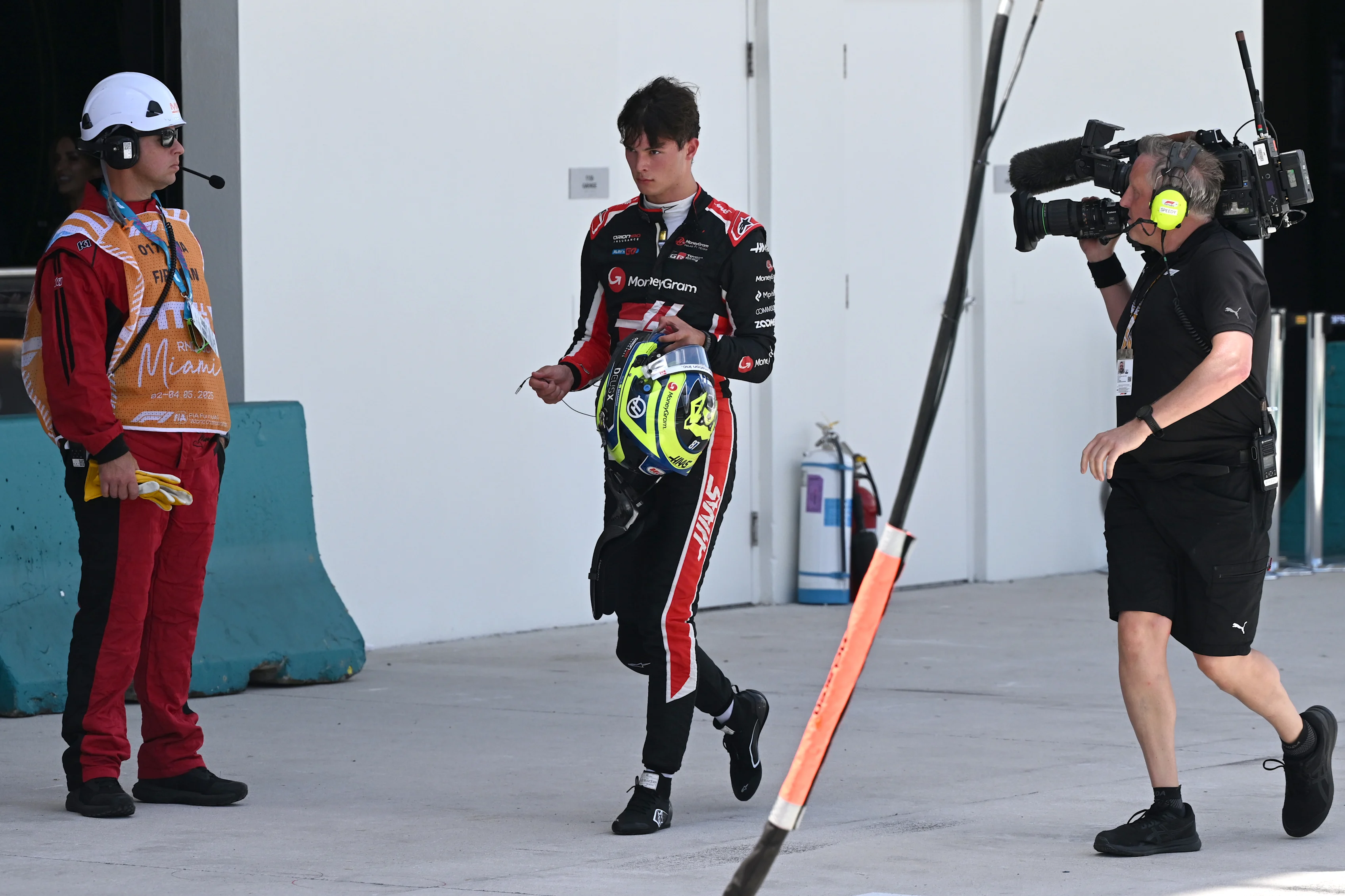 Oliver Bearman walks in the Pitlane after a crash during practice ahead of the F1 Grand Prix of Miami at Miami International Autodrome on May 02, 2025 in Miami, Florida. (Photo by Mark Sutton - Formula 1/Formula 1 via Getty Images)