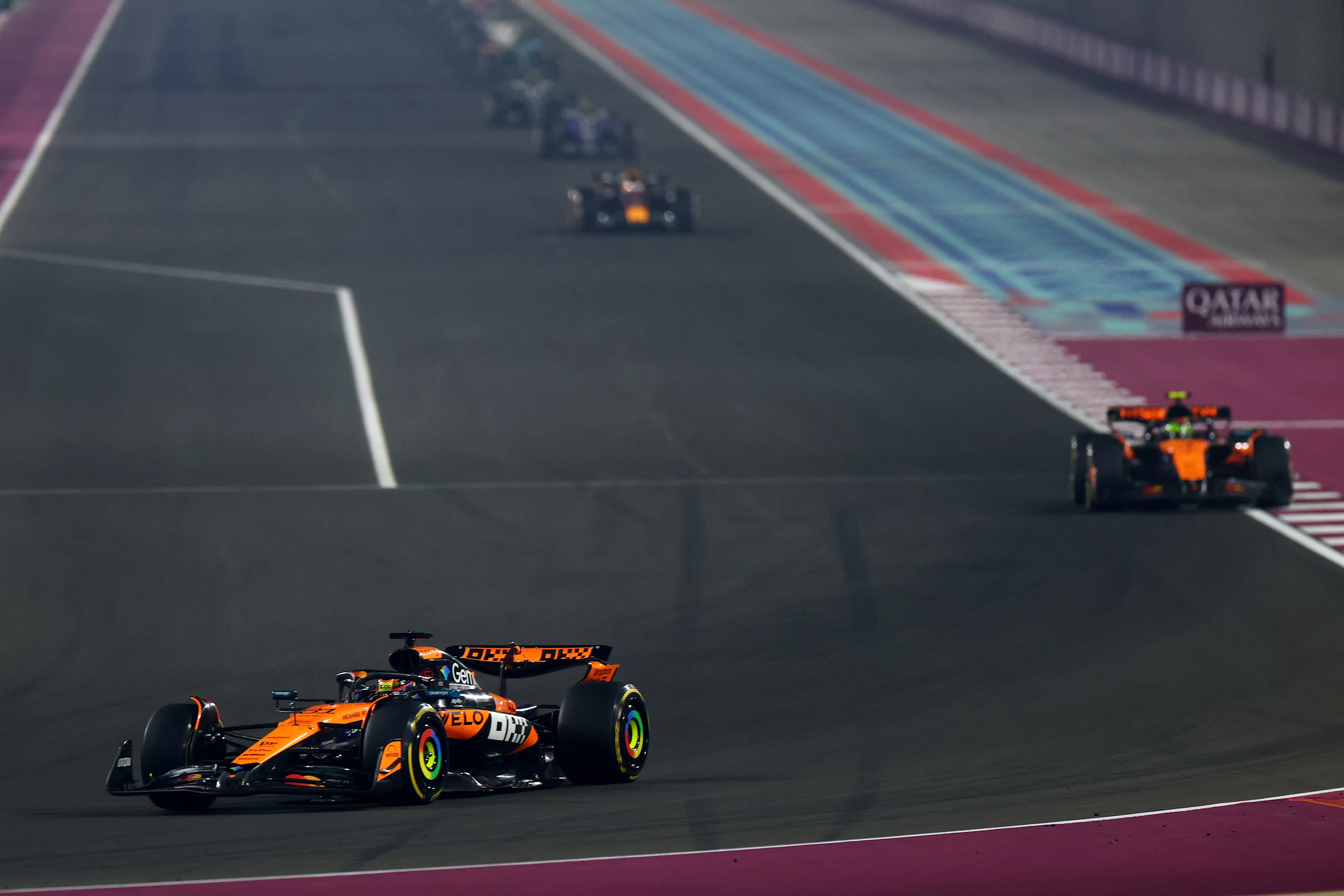 LUSAIL CITY, QATAR - NOVEMBER 30: Oscar Piastri of Australia driving the (81) McLaren MCL39