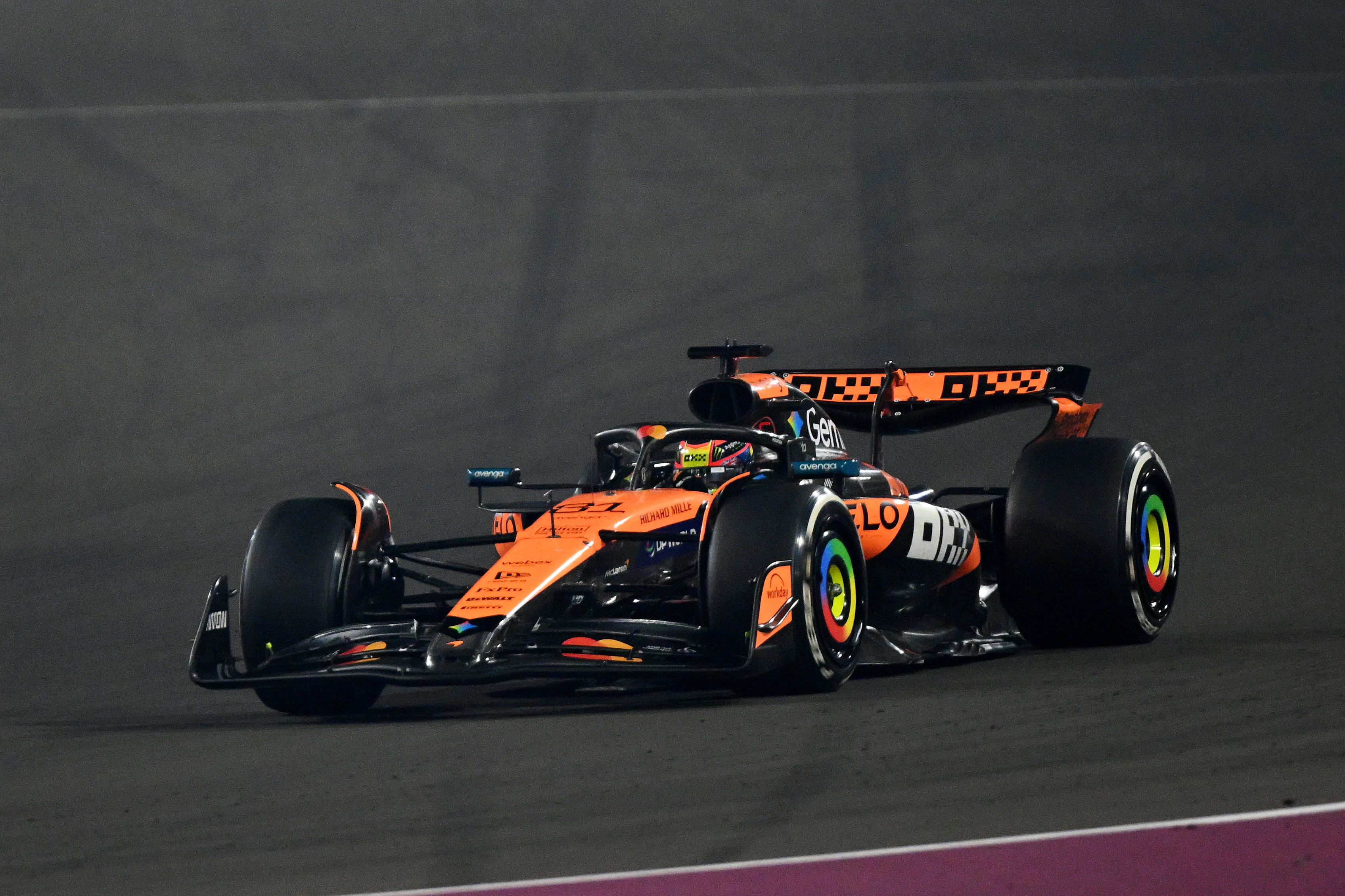 LUSAIL CITY, QATAR - NOVEMBER 30: Oscar Piastri of Australia driving the (81) McLaren MCL39