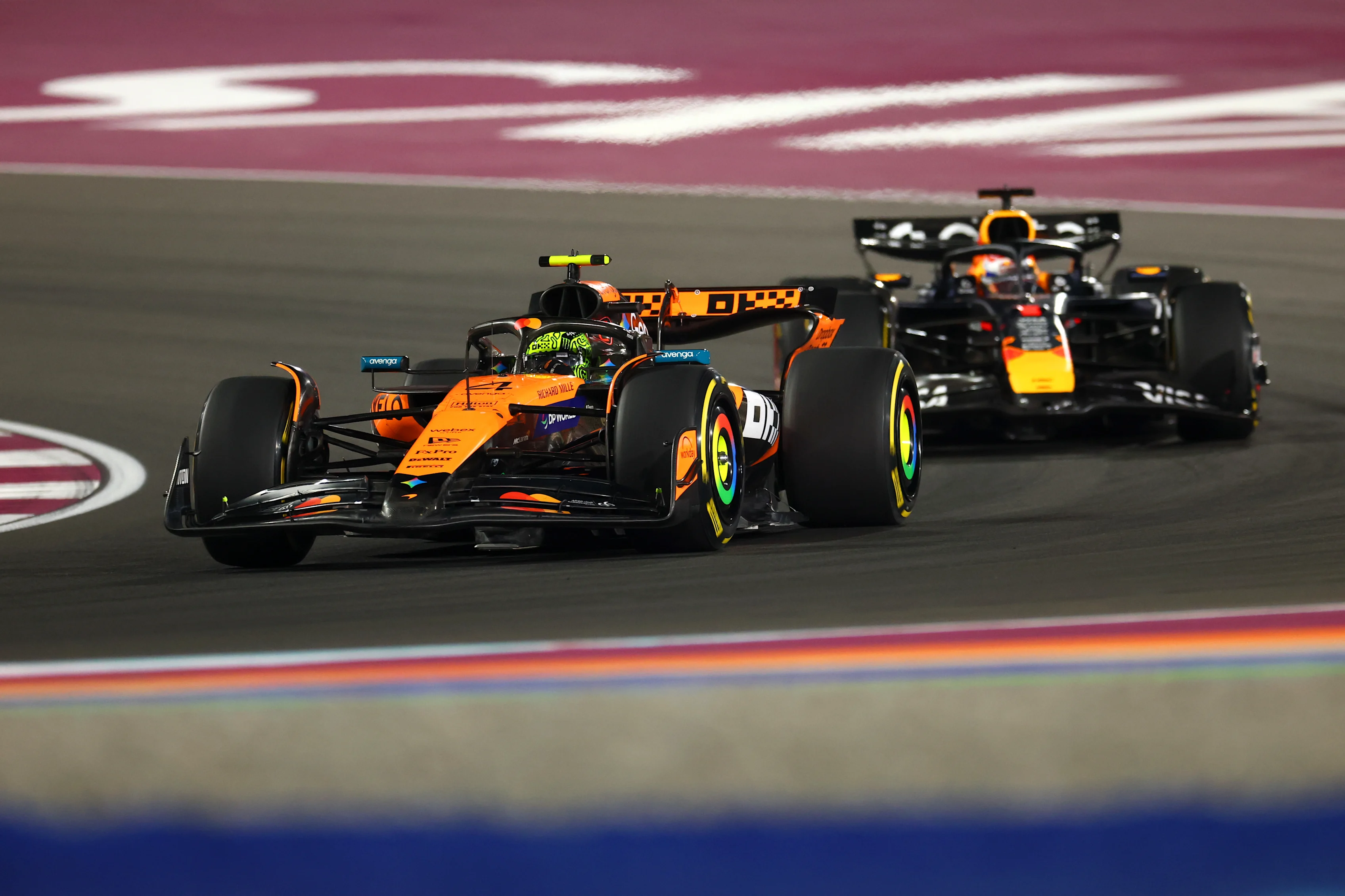 LUSAIL CITY, QATAR - NOVEMBER 29: Lando Norris of Great Britain driving the (4) McLaren MCL39