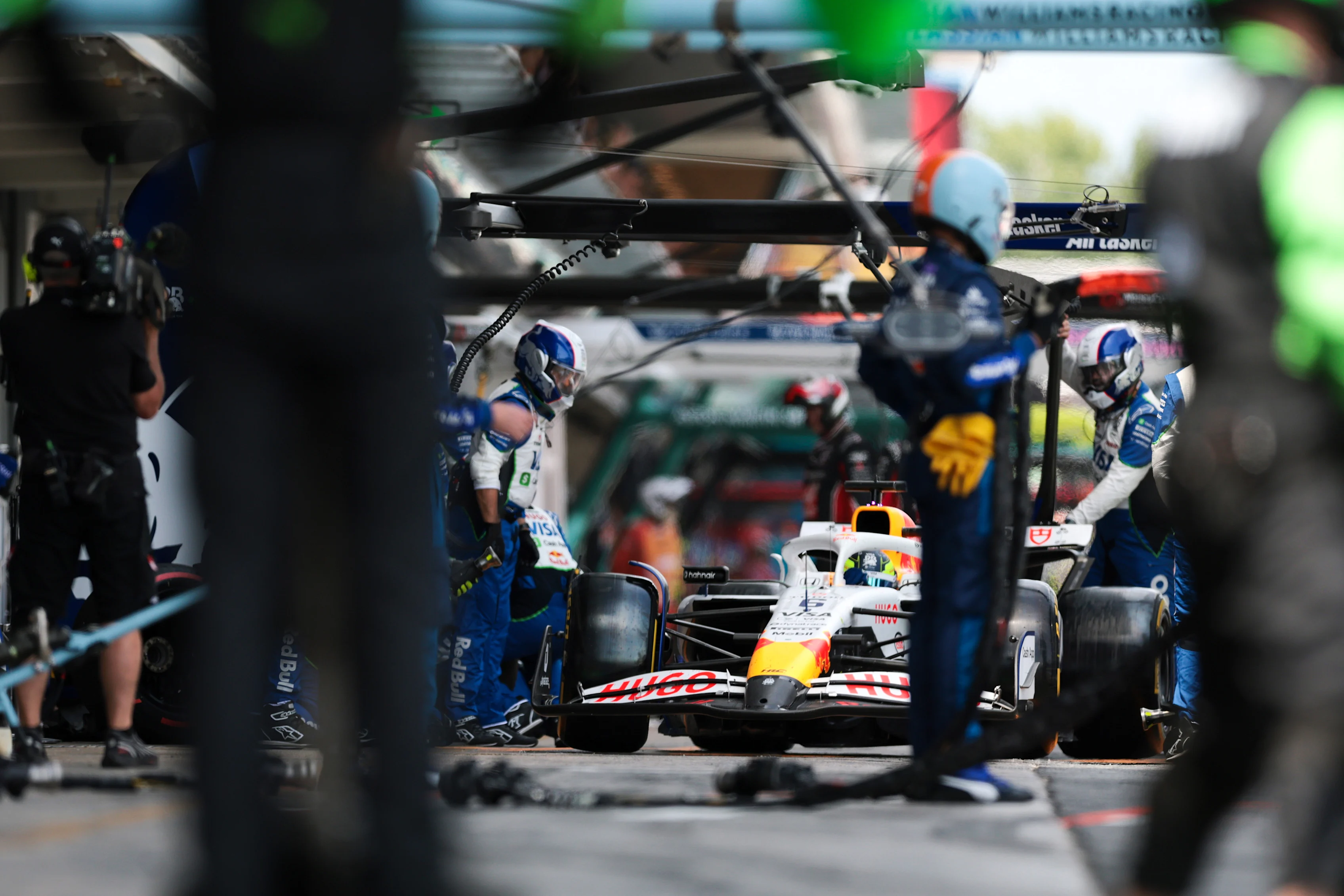 BARCELONA, SPAIN - JUNE 01: Isack Hadjar of France driving the (6) Visa Cash App Racing Bulls VCARB 02 makes a pitstop during the F1 Grand Prix of Spain at Circuit de Barcelona-Catalunya on June 01, 2025 in Barcelona, Spain. (Photo by Mark Thompson/Getty Images)