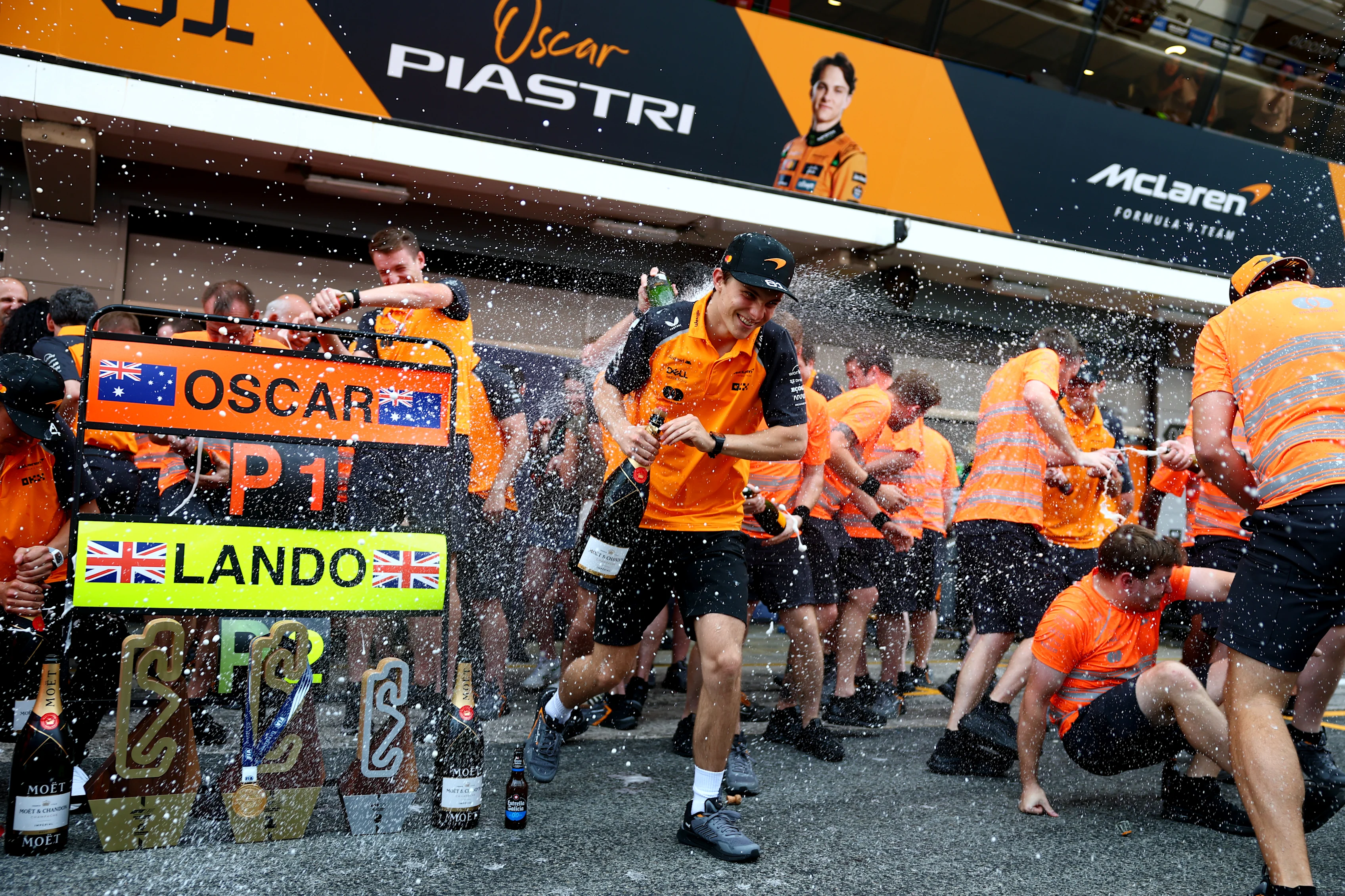 BARCELONA, SPAIN - JUNE 01: Race winner Oscar Piastri of Australia and McLaren celebrates with his team during the F1 Grand Prix of Spain at Circuit de Barcelona-Catalunya on June 01, 2025 in Barcelona, Spain. (Photo by Clive Rose - Formula 1/Formula 1 via Getty Images)