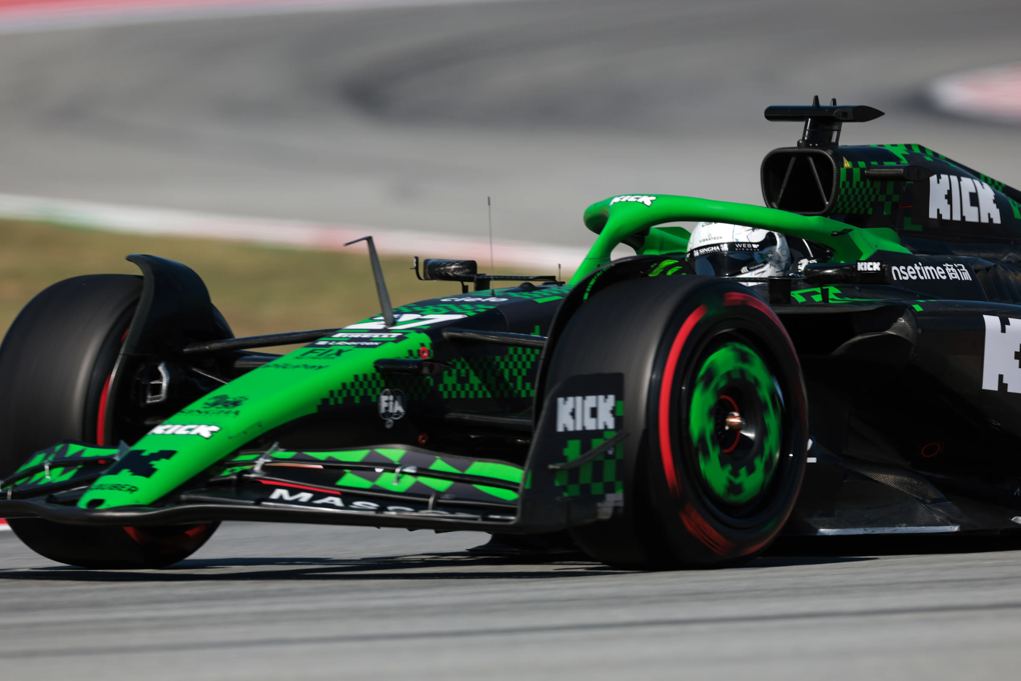 BARCELONA, SPAIN - MAY 30: Nico Hulkenberg of Germany driving the (27) Kick Sauber C45 Ferrari on track during practice ahead of the F1 Grand Prix of Spain at Circuit de Barcelona-Catalunya on May 30, 2025 in Barcelona, Spain. (Photo by Mark Thompson/Getty Images)