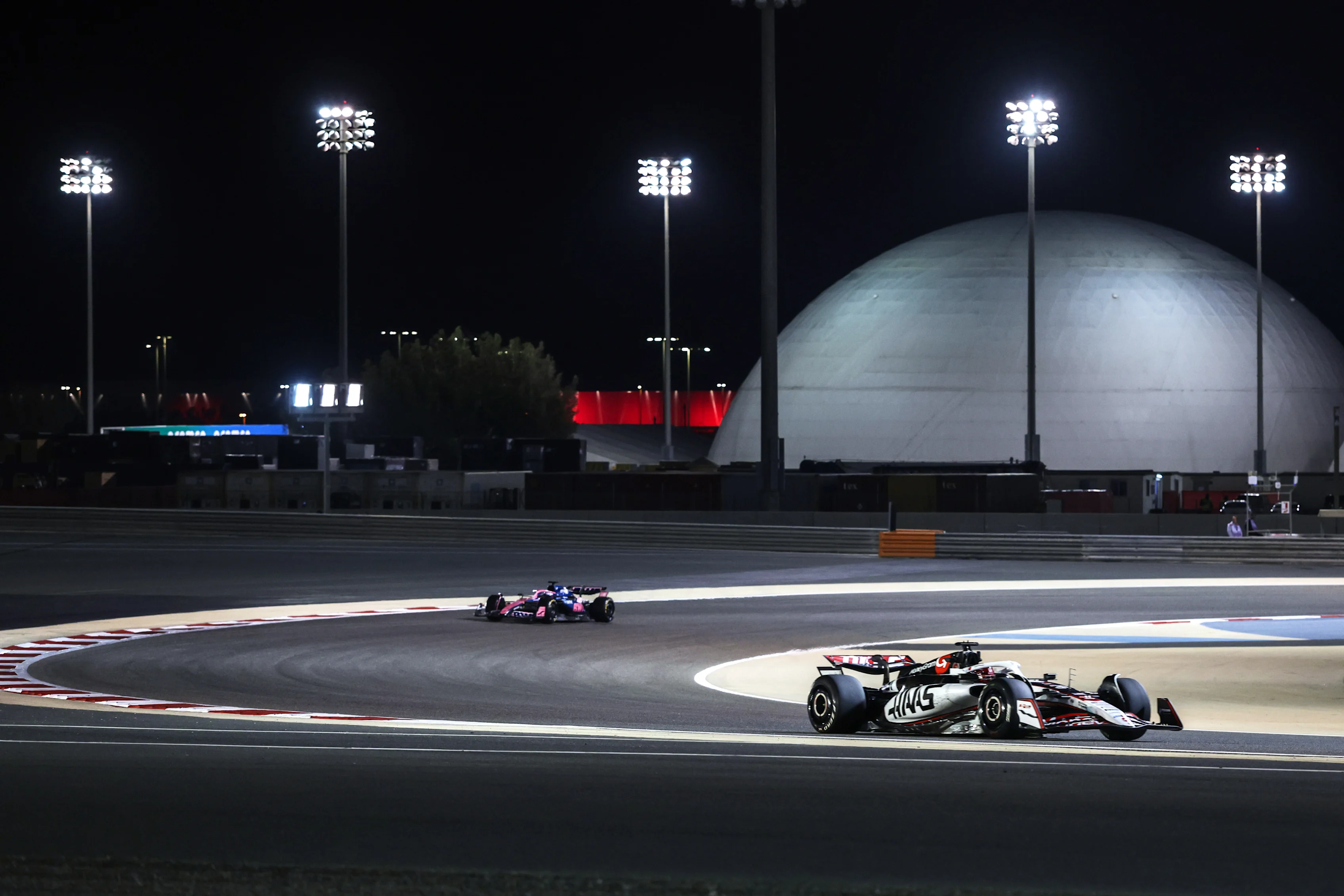 BAHRAIN, BAHRAIN - FEBRUARY 28: Esteban Ocon of France driving the (31) Haas F1 VF-25 Ferrari on