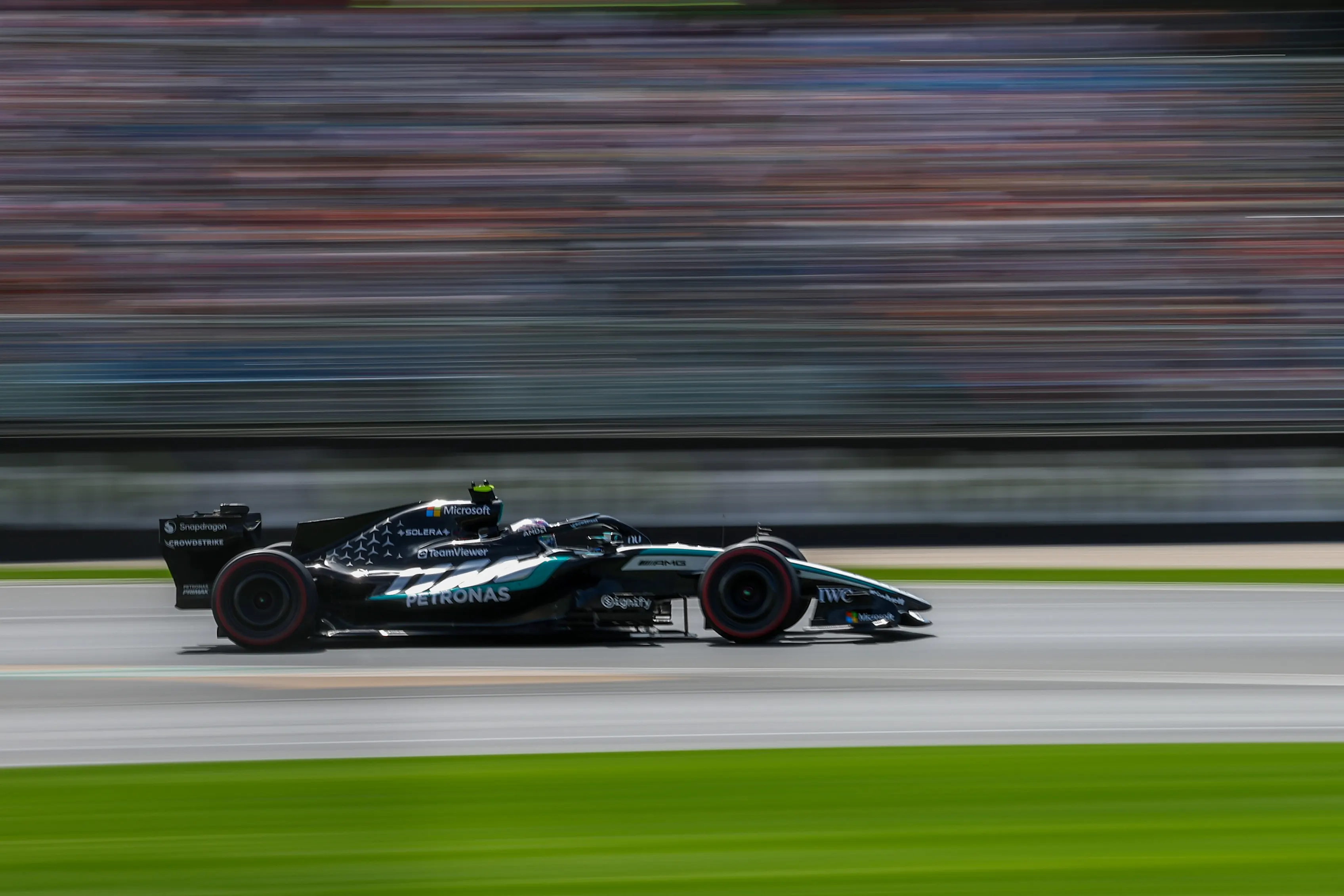 MELBOURNE, AUSTRALIA - MARCH 07: Andrea Kimi Antonelli of Italy driving the (12) Mercedes AMG
