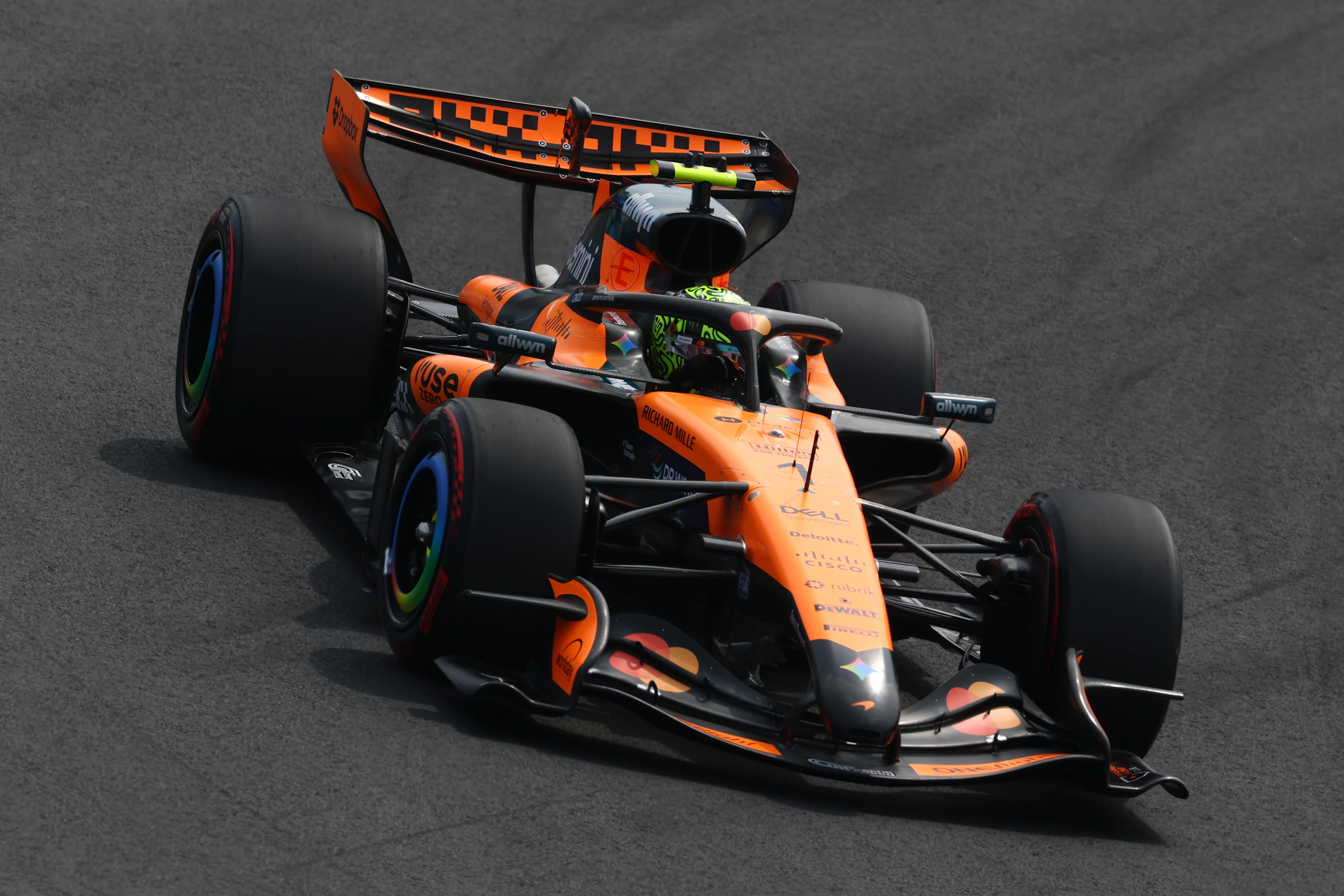 SUZUKA, JAPAN - MARCH 29: Lando Norris of Great Britain driving the (1) McLaren MCL40 Mercedes