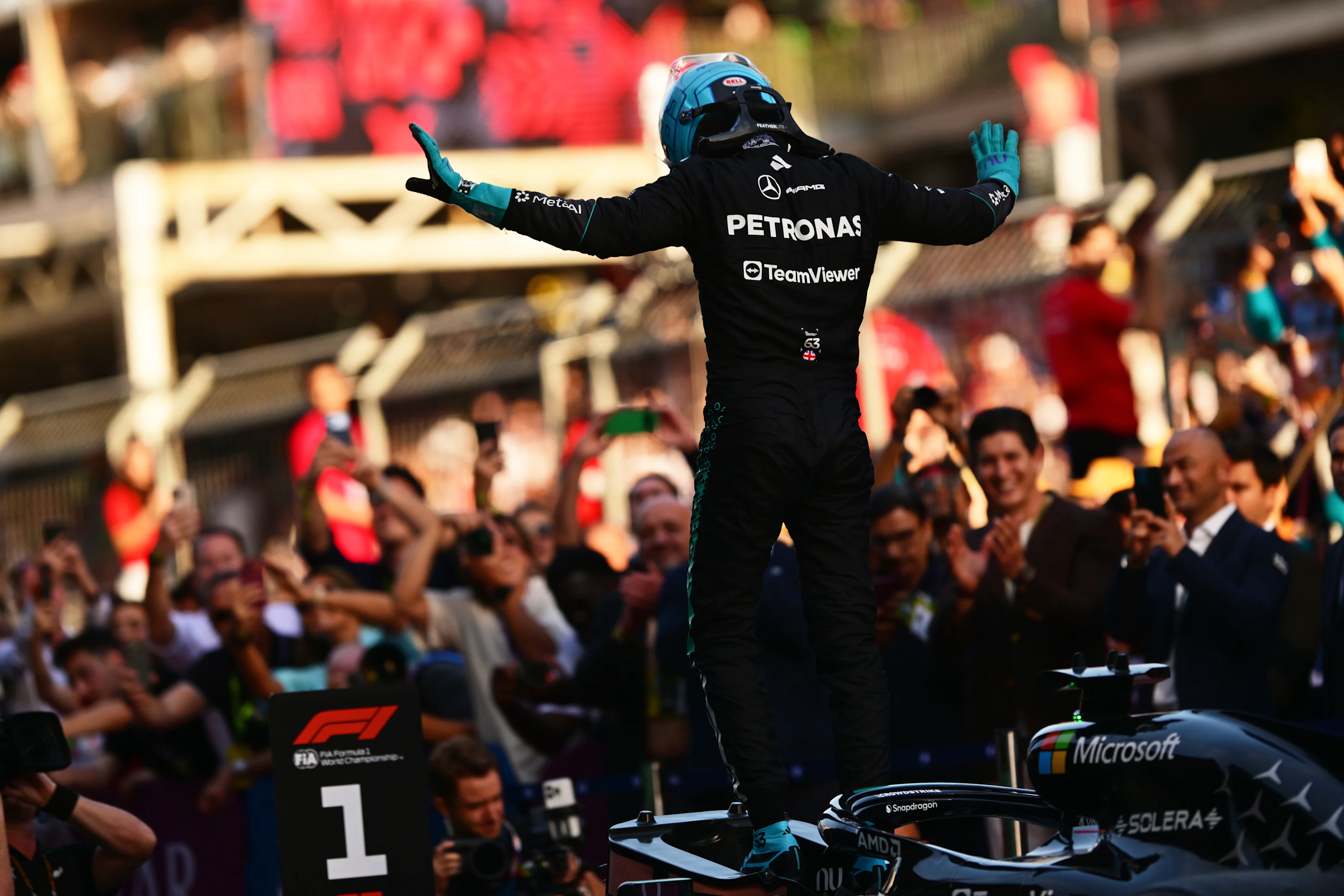 BAKU, AZERBAIJAN - SEPTEMBER 26: Race winner George Russell of Great Britain and Mercedes AMG