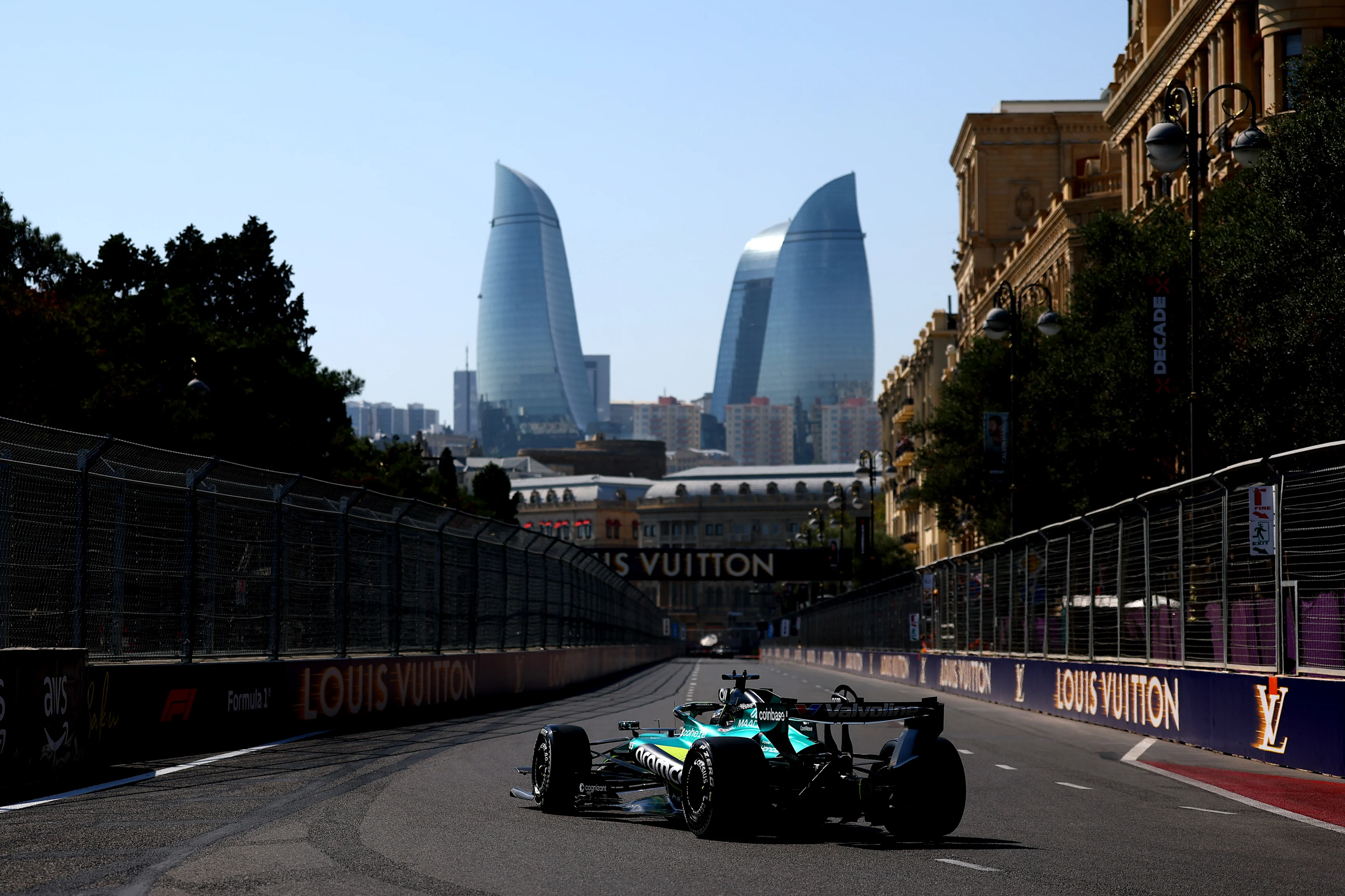 BAKU, AZERBAIJAN - SEPTEMBER 24: Lance Stroll of Canada driving the (18) Aston Martin F1 Team AMR26