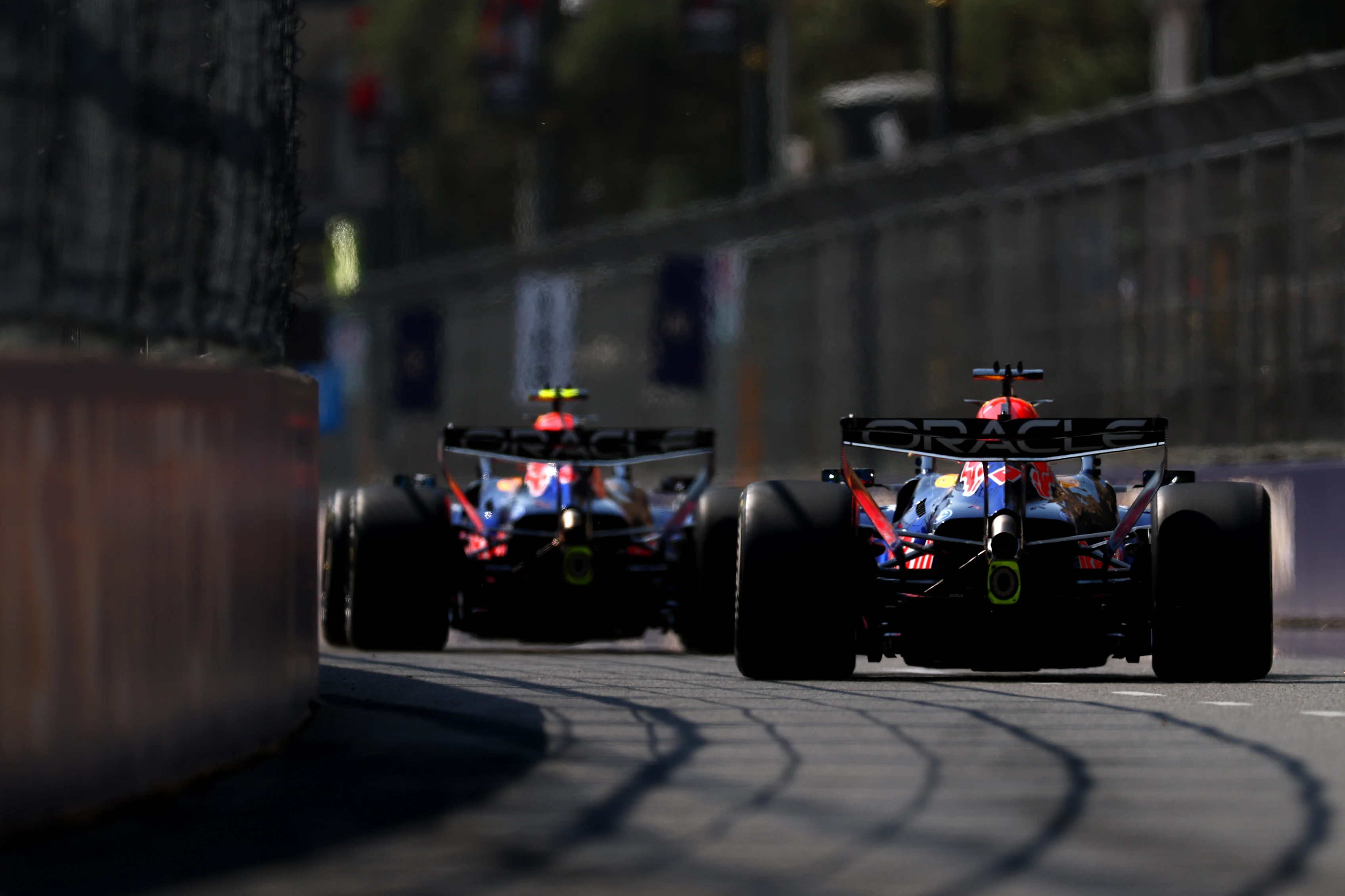 BAKU, AZERBAIJAN - SEPTEMBER 24: Isack Hadjar of France driving the (6) Oracle Red Bull Racing RB22