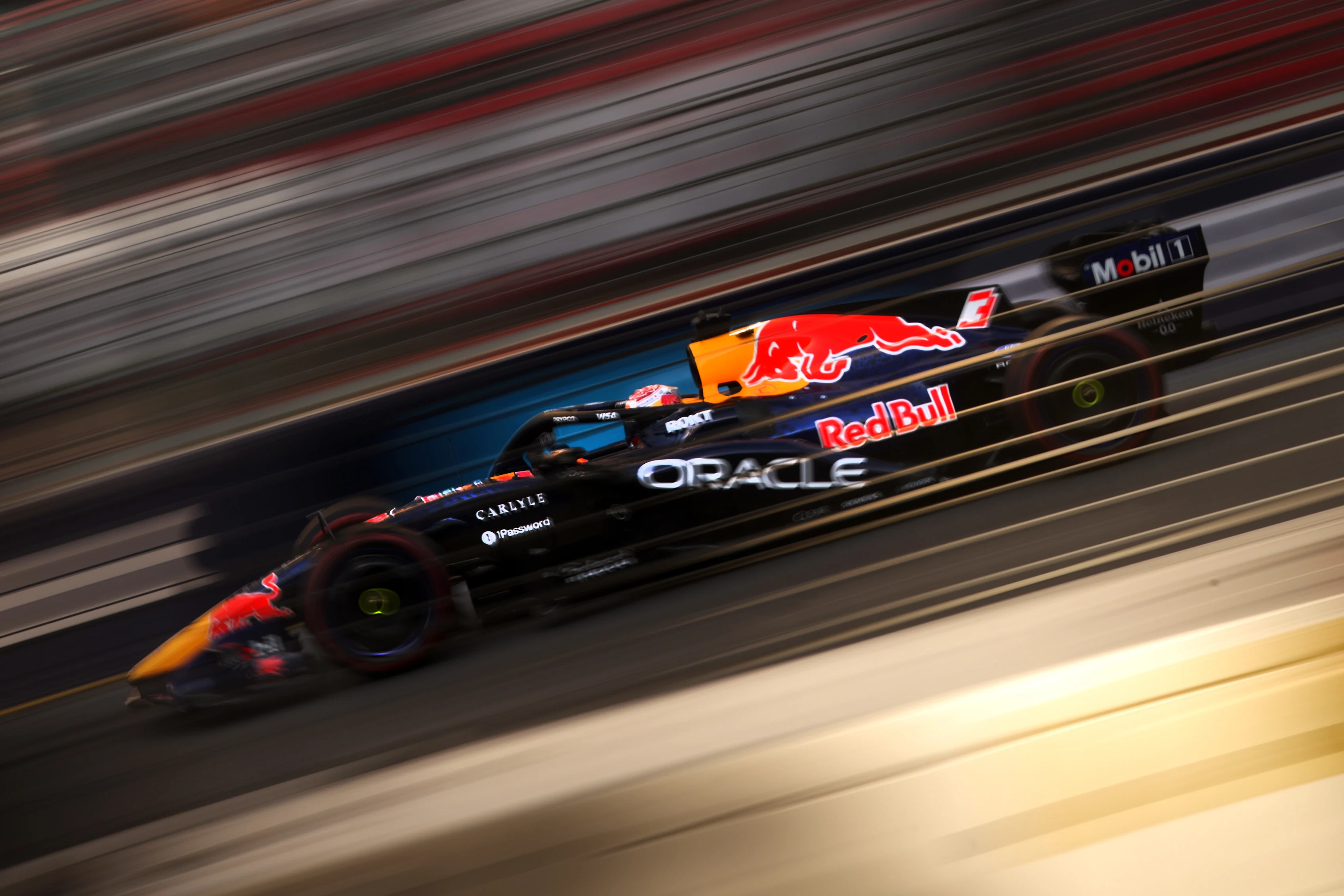 BAKU, AZERBAIJAN - SEPTEMBER 25: Max Verstappen of the Netherlands driving the (3) Oracle Red Bull