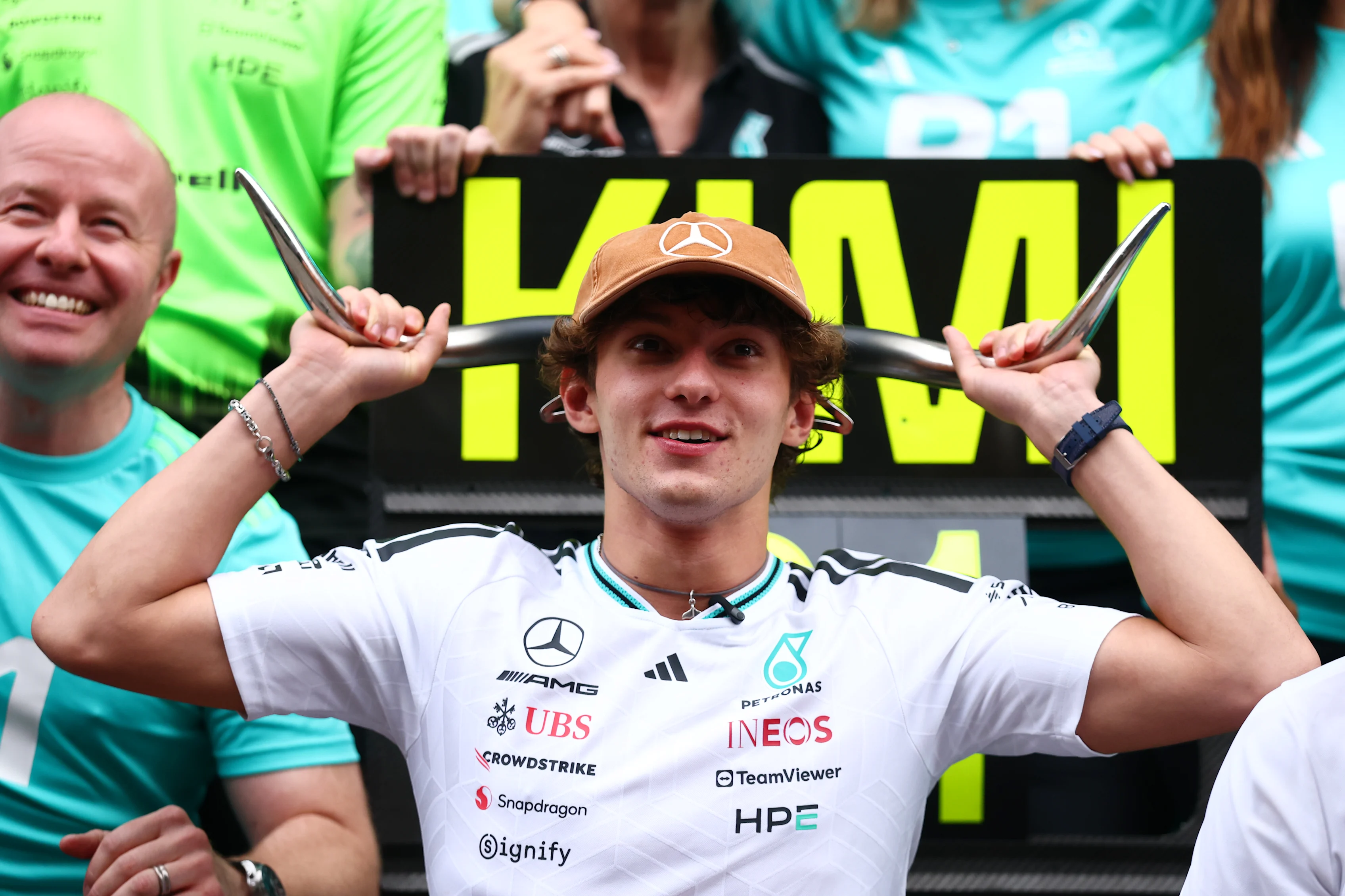 AUSTIN, TEXAS - OCTOBER 25: Race winner Andrea Kimi Antonelli of Italy and Mercedes AMG Petronas F1
