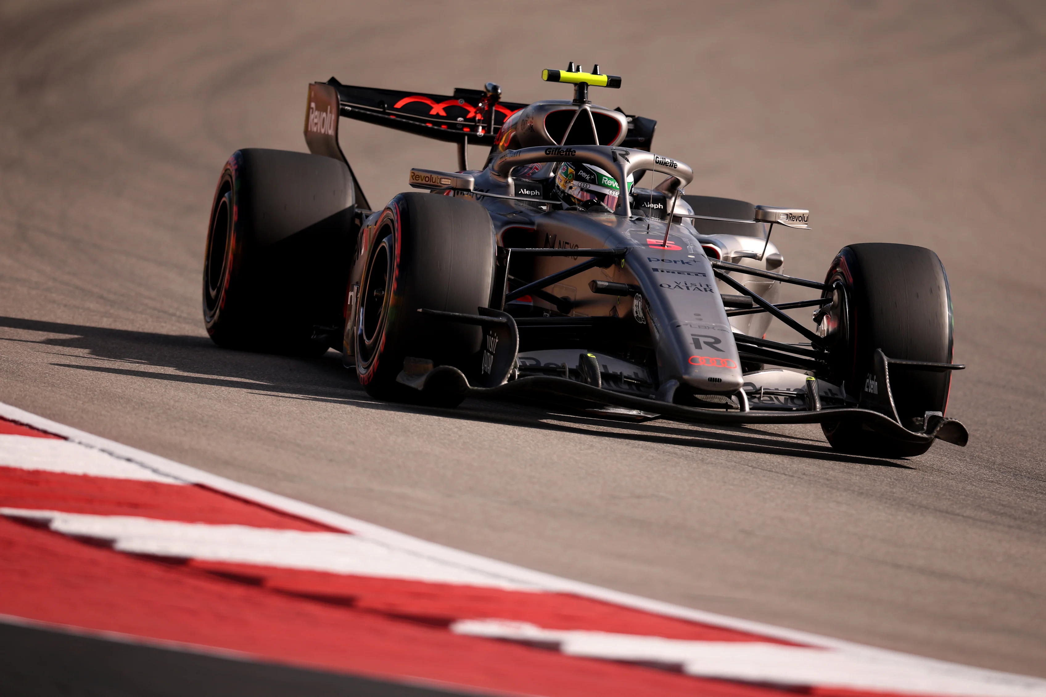 AUSTIN, TEXAS - OCTOBER 24: Gabriel Bortoleto of Brazil driving the (5) Audi F1 Team R26 on track