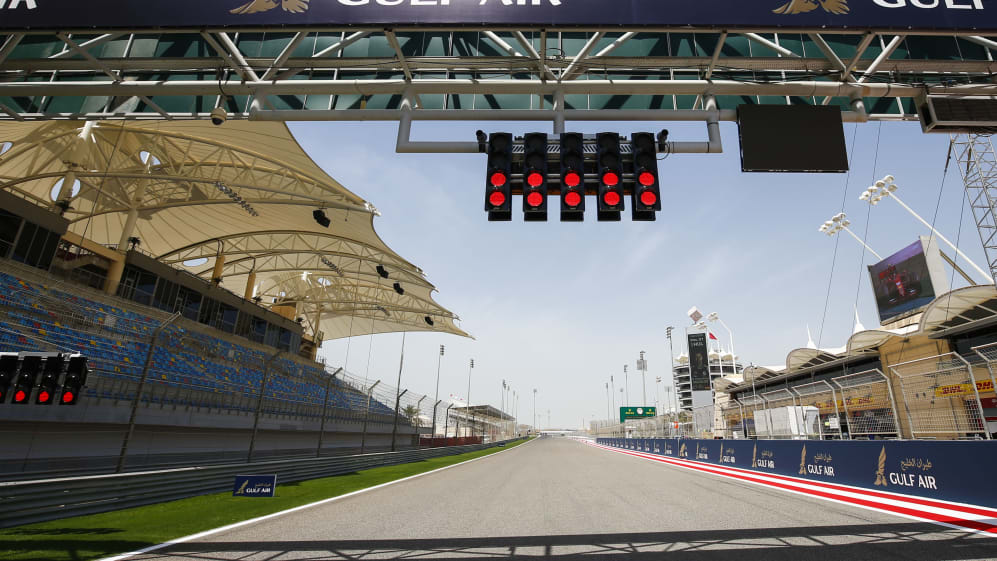 Additional start lights installed in Bahrain Formula