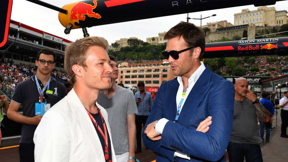 www.sutton-images.com
Nico Rosberg (GER) Mercedes-Benz Ambassador and Tom Brady (USA) NFL Player